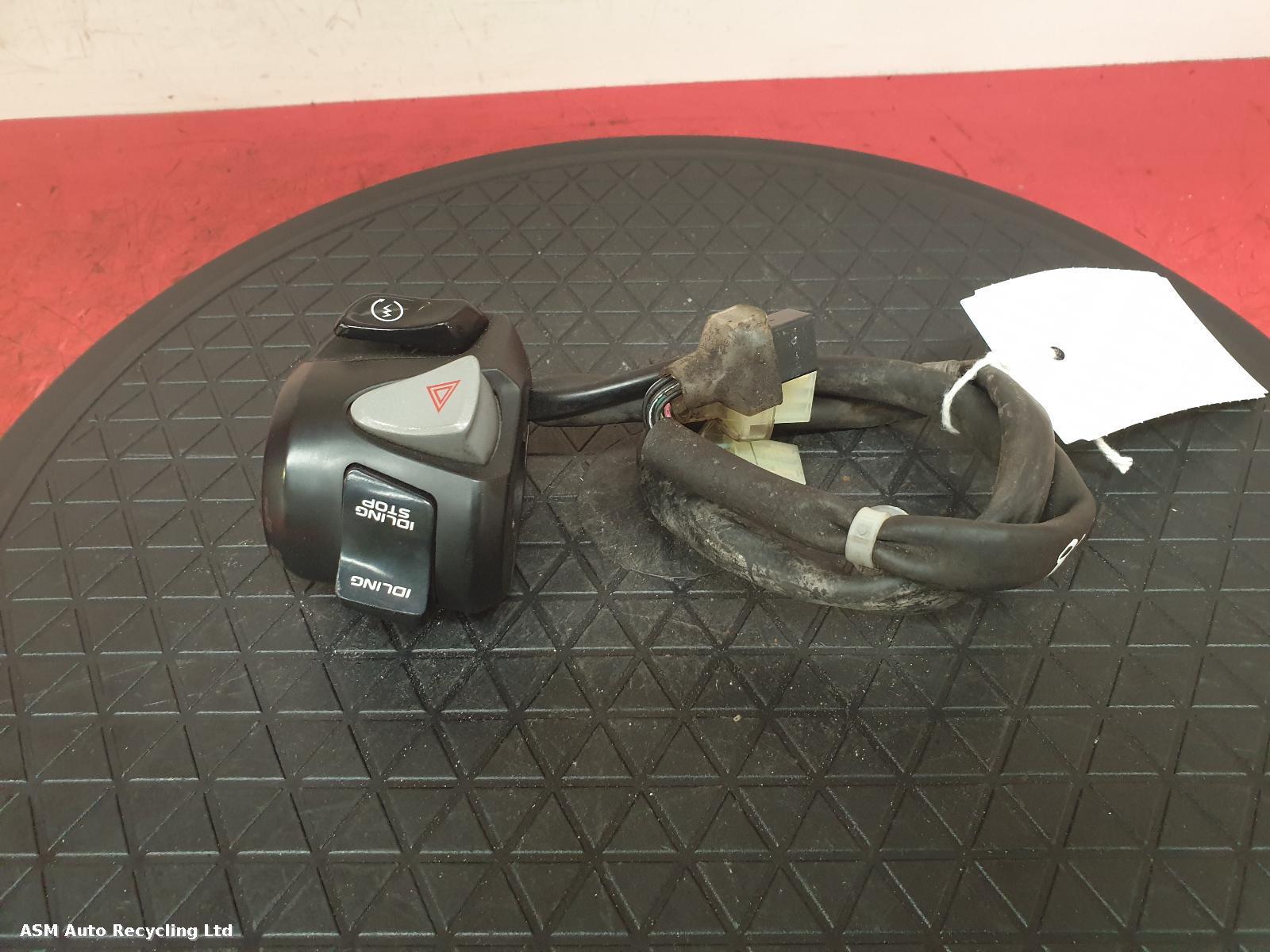 View Auto part RH Switch Gear Honda Ww 2018