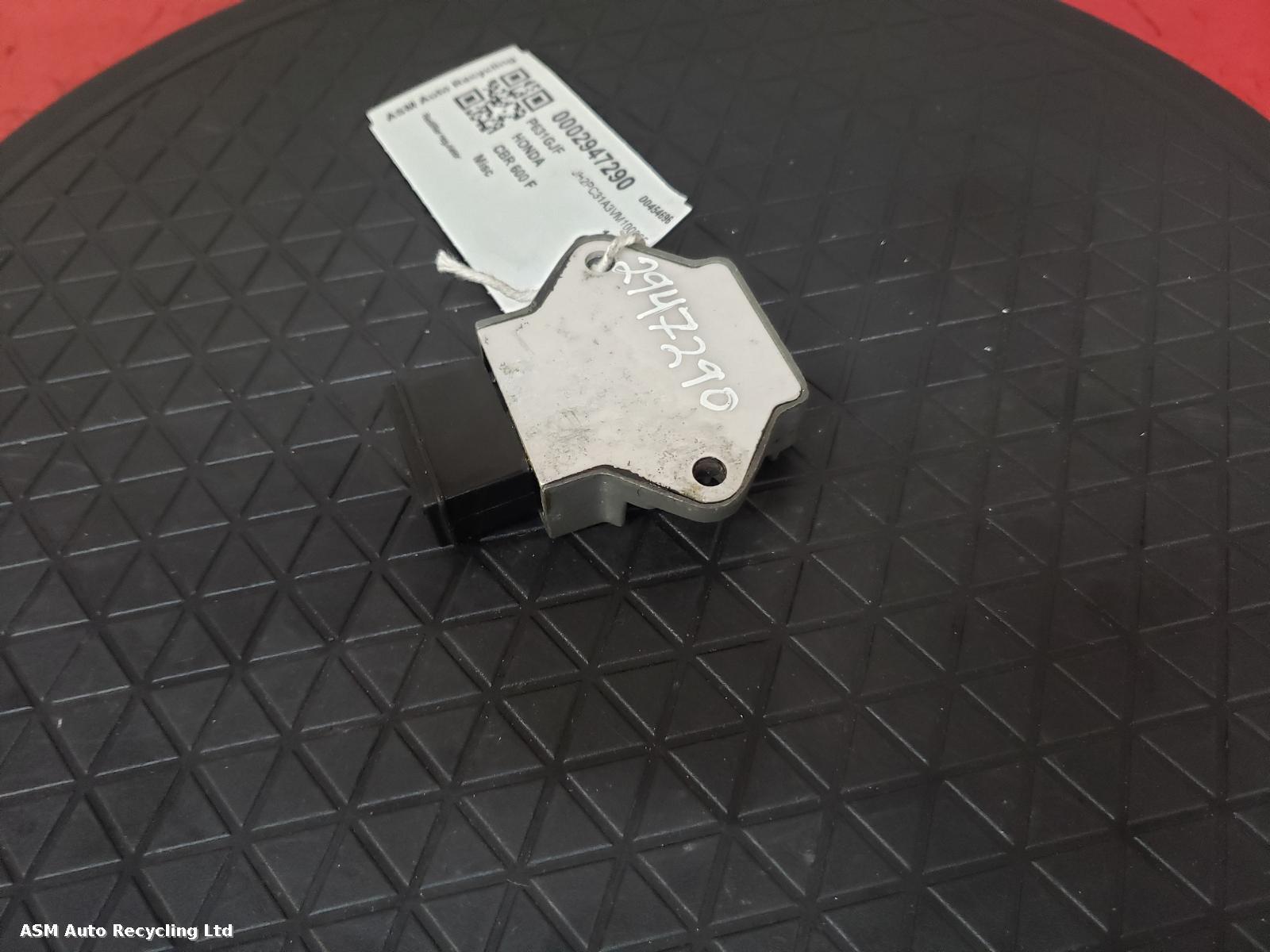 View Auto part Regulator/Rectifier Honda Cbr 600 F 1997