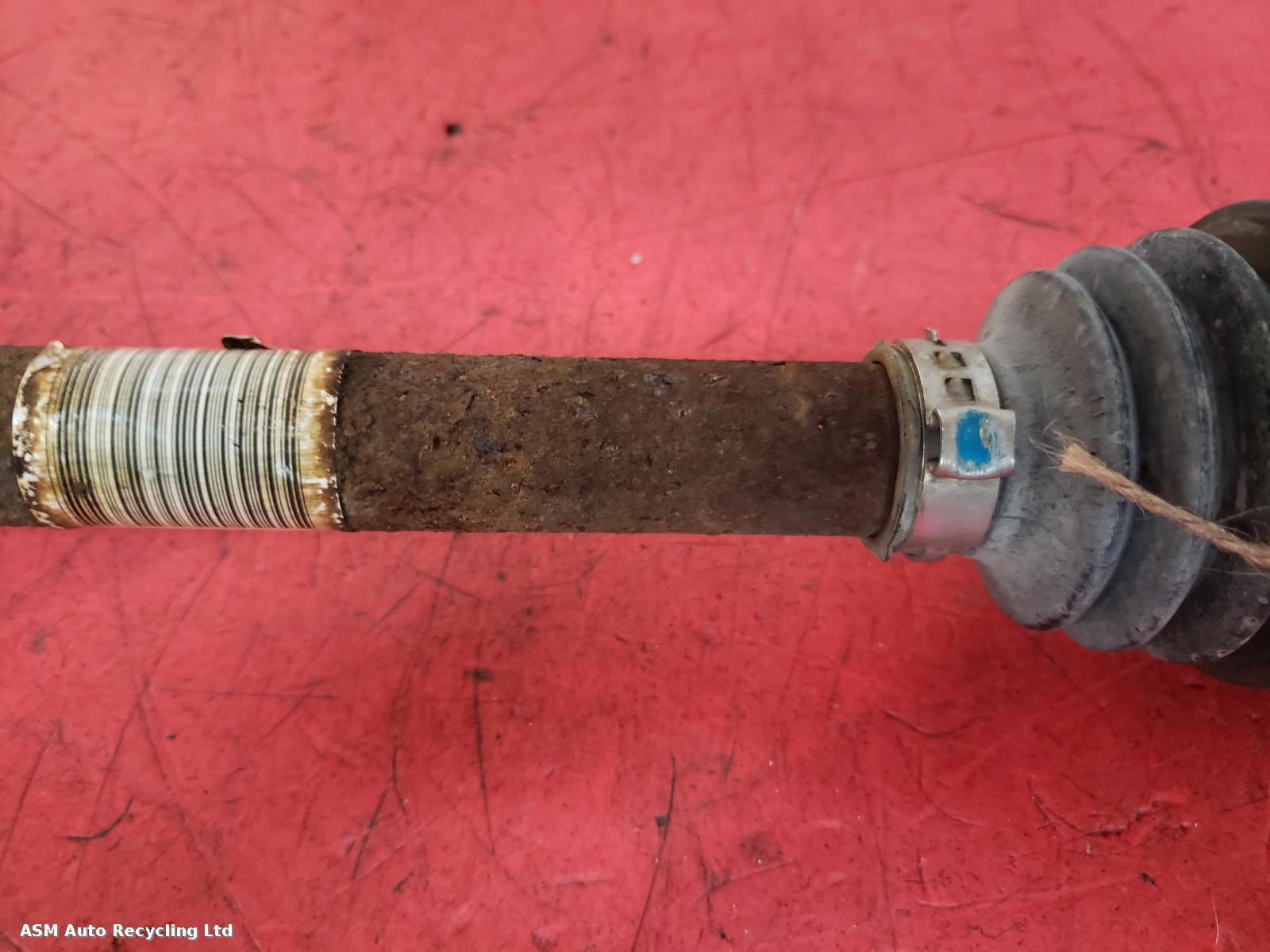 View Auto part Right Driveshaft Ford Fiesta 2017