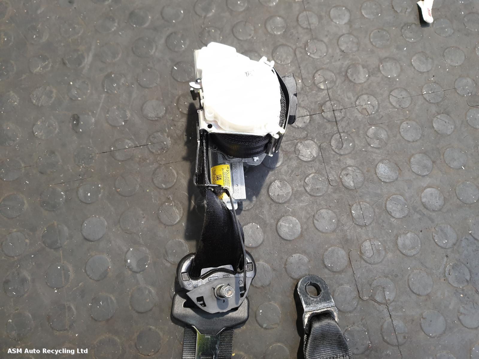 View Auto part Airbag Kit Ford Fiesta 2017