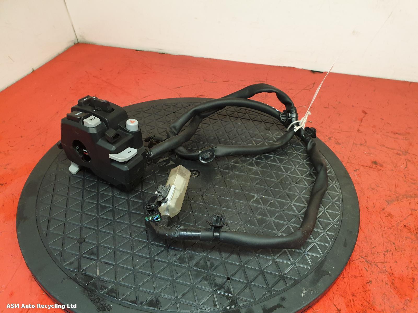 View Auto part LH Switch Gear Honda Forza Nss 750 2021