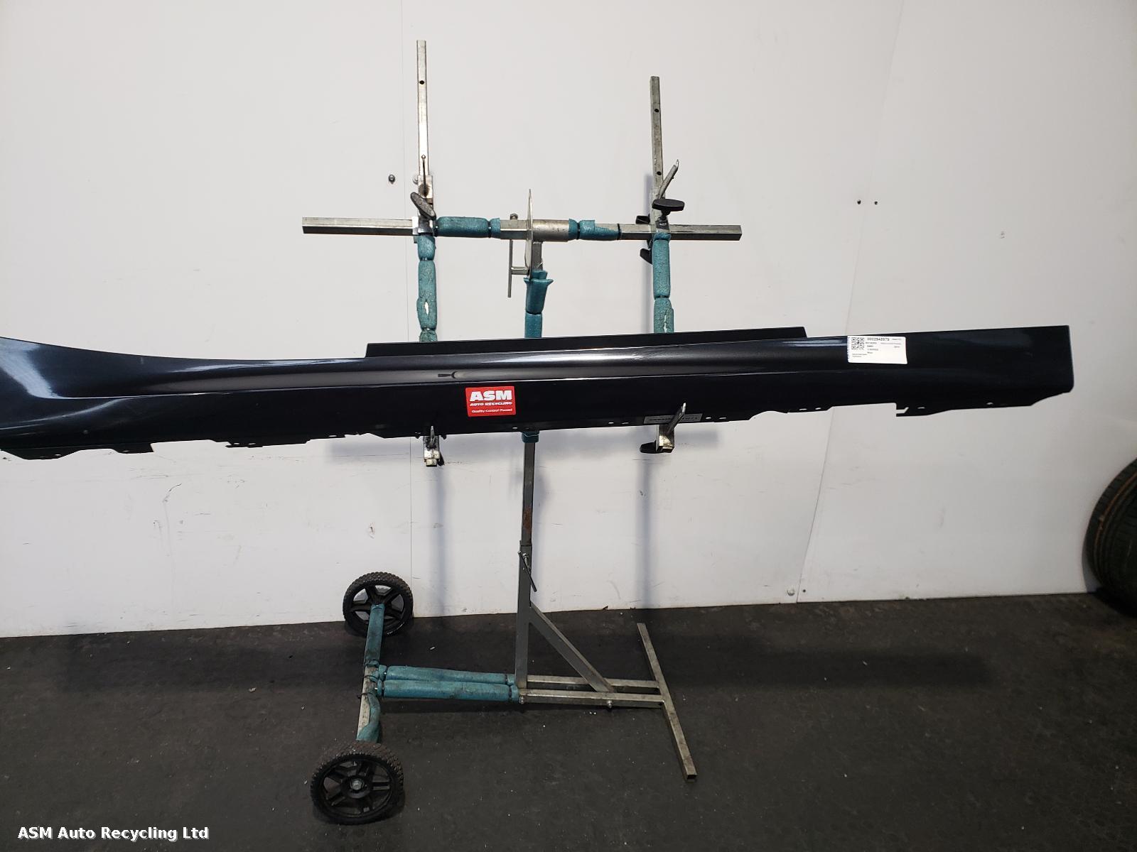 View Auto part Side Skirt Bmw 2 Series 2019