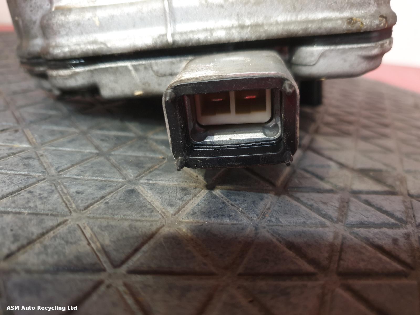 View Auto part Compressor Toyota Prius 2015