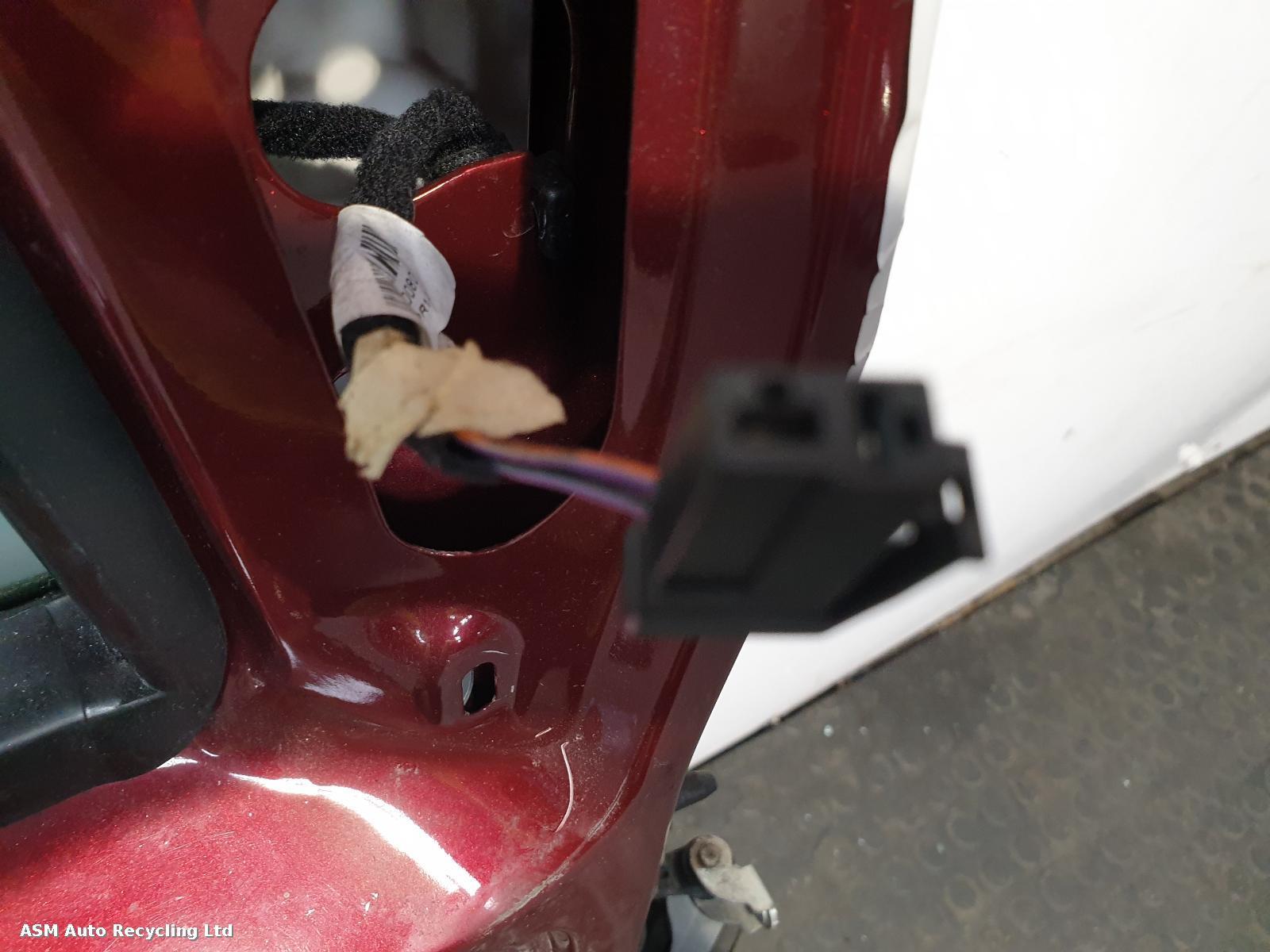 View Auto part L Front Door Fiat Qubo 2012