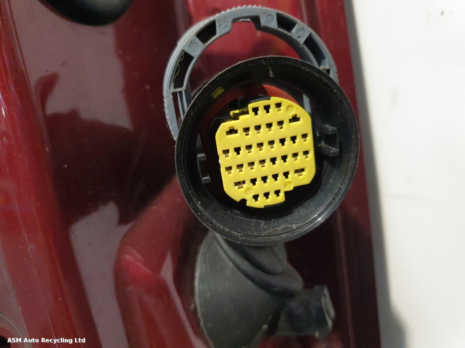 View Auto part L Front Door Fiat Qubo 2012