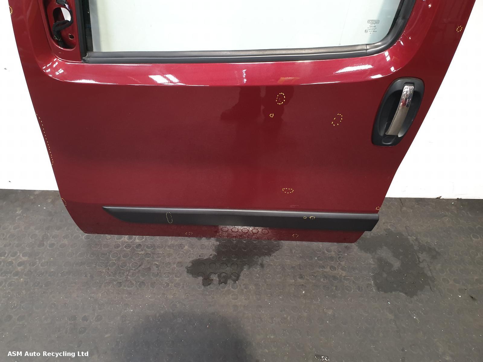 View Auto part L Front Door Fiat Qubo 2012