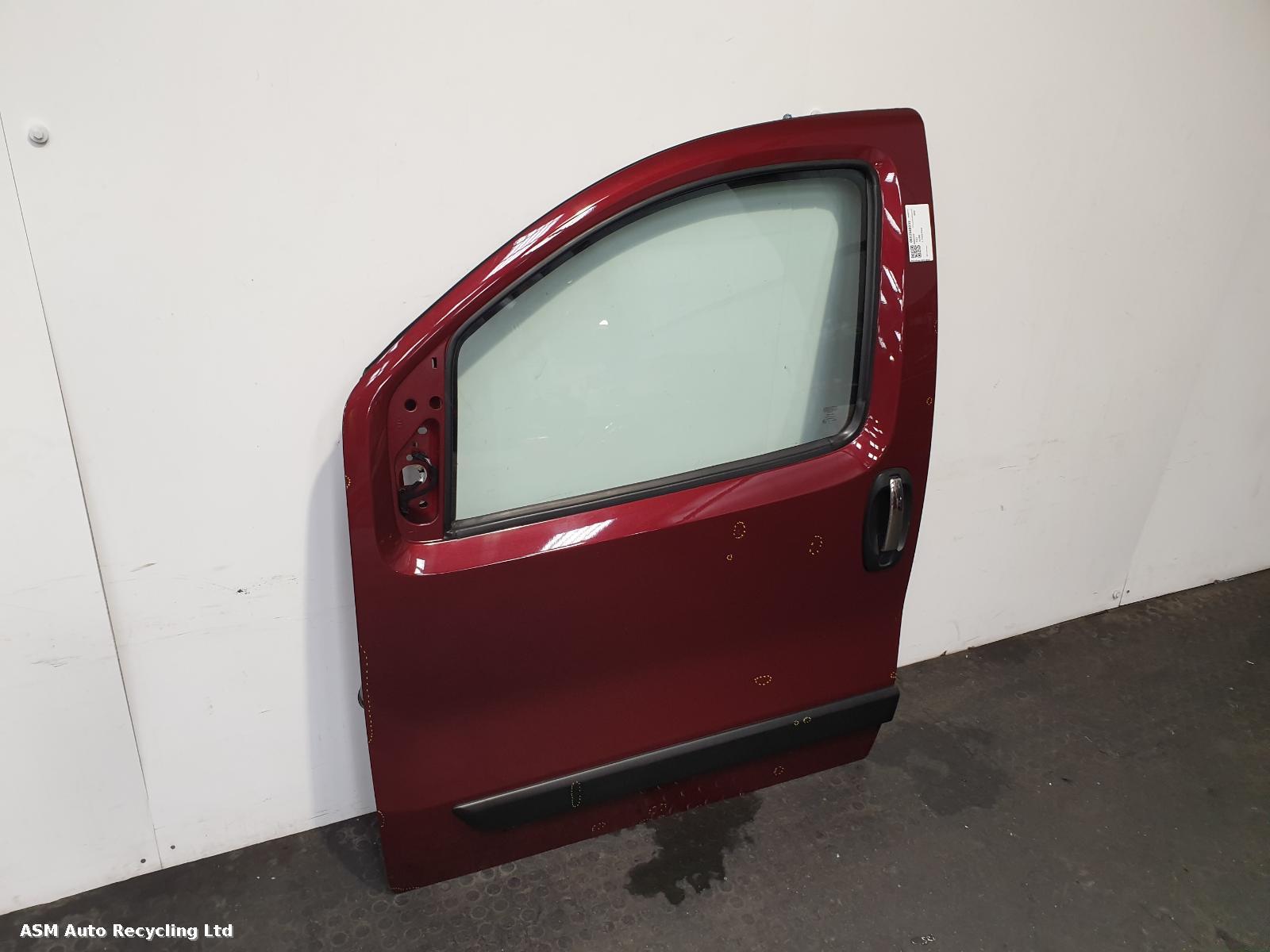 View Auto part L Front Door Fiat Qubo 2012