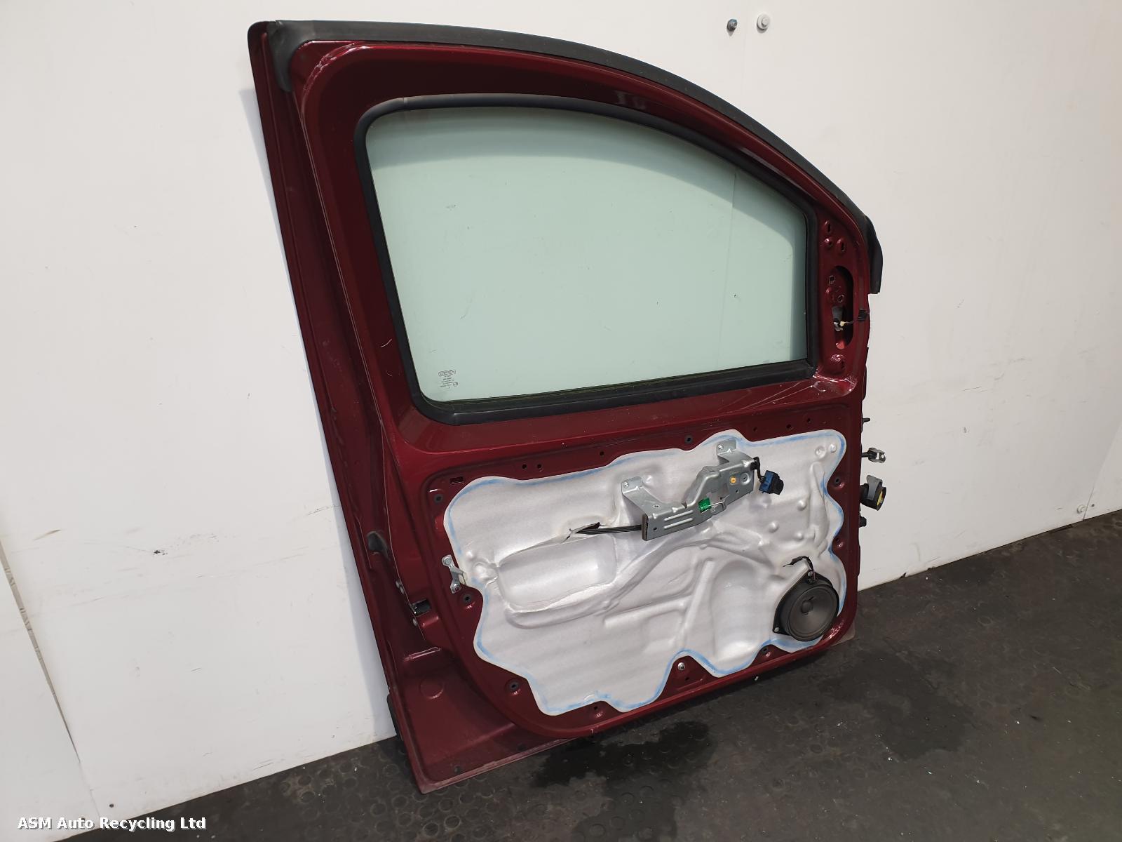 View Auto part L Front Door Fiat Qubo 2012