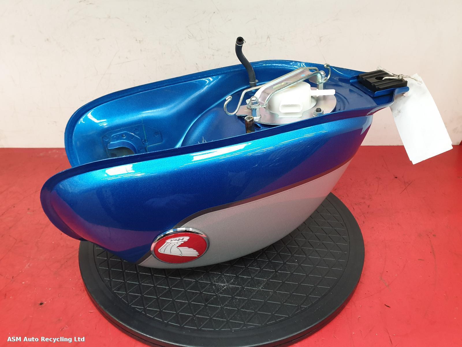 View Auto part Fuel Tank Honda Monkey 2022