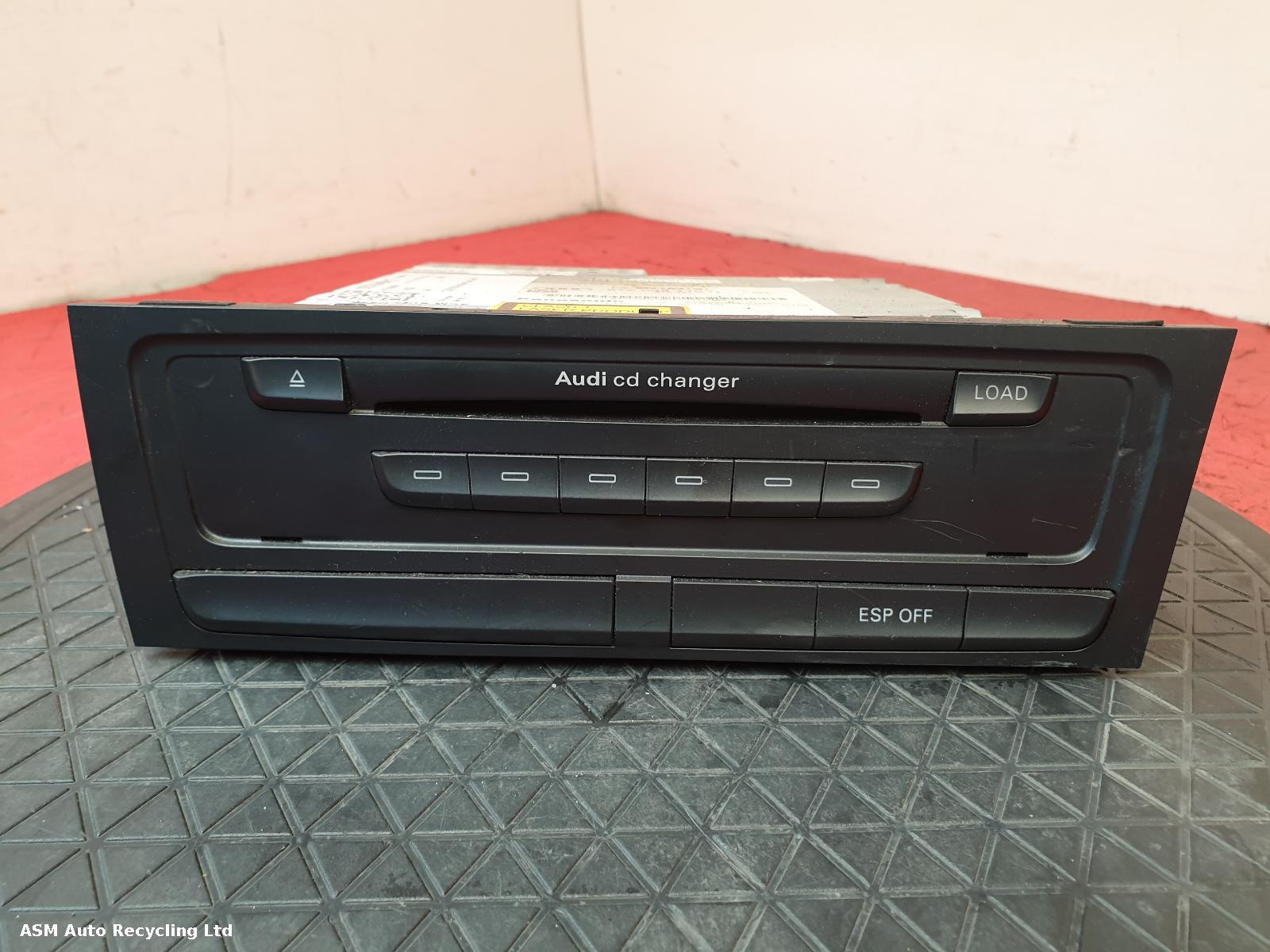 View Auto part CD Changer Audi A4 2008