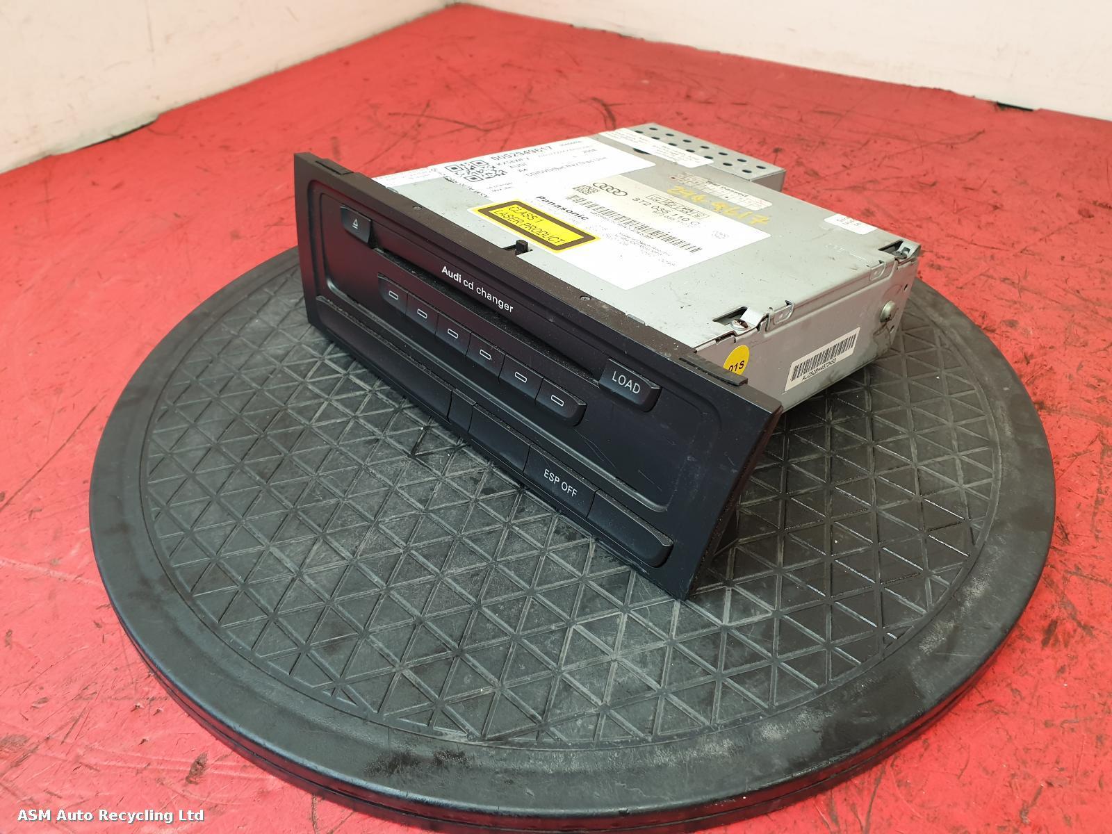 View Auto part CD Changer Audi A4 2008