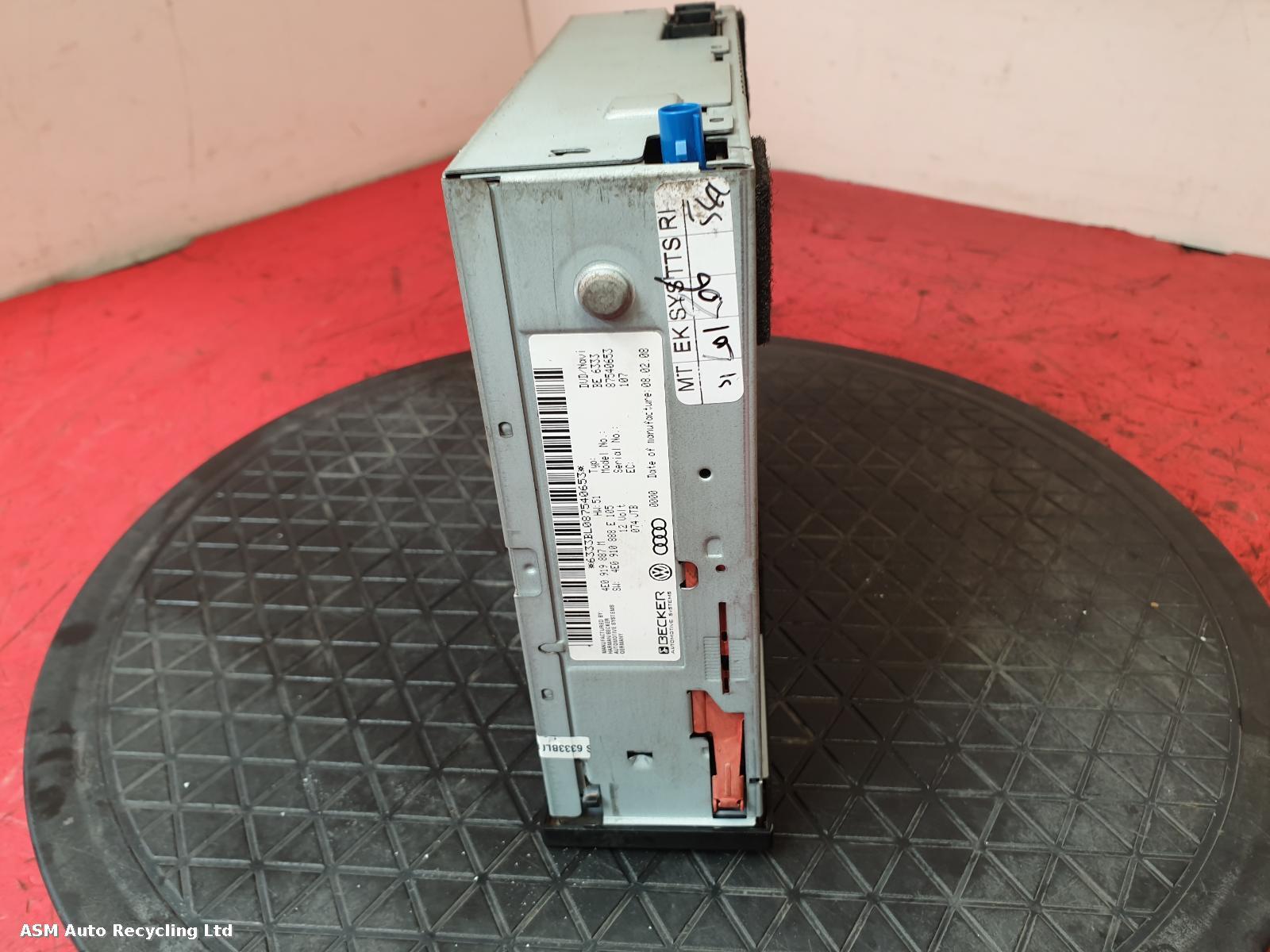 View Auto part CD Changer Audi A4 2008