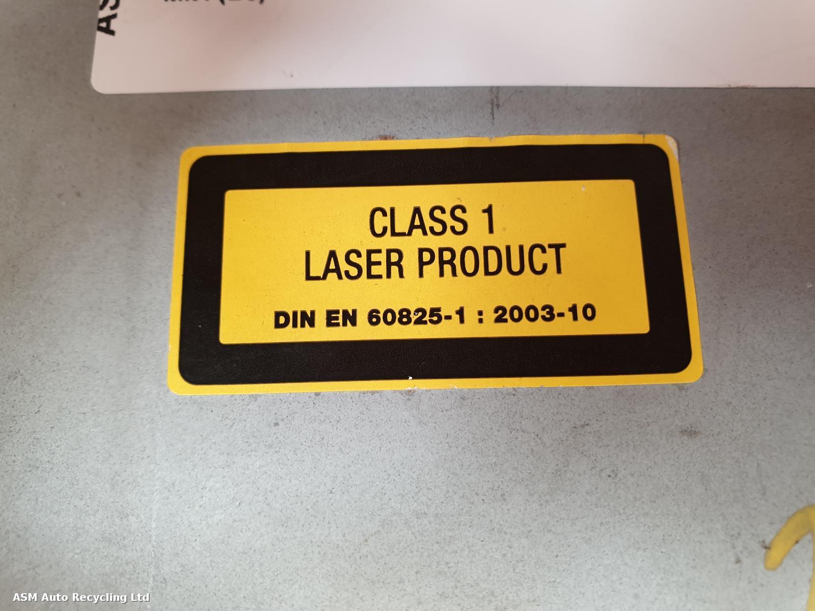 View Auto part CD Changer Audi A4 2008