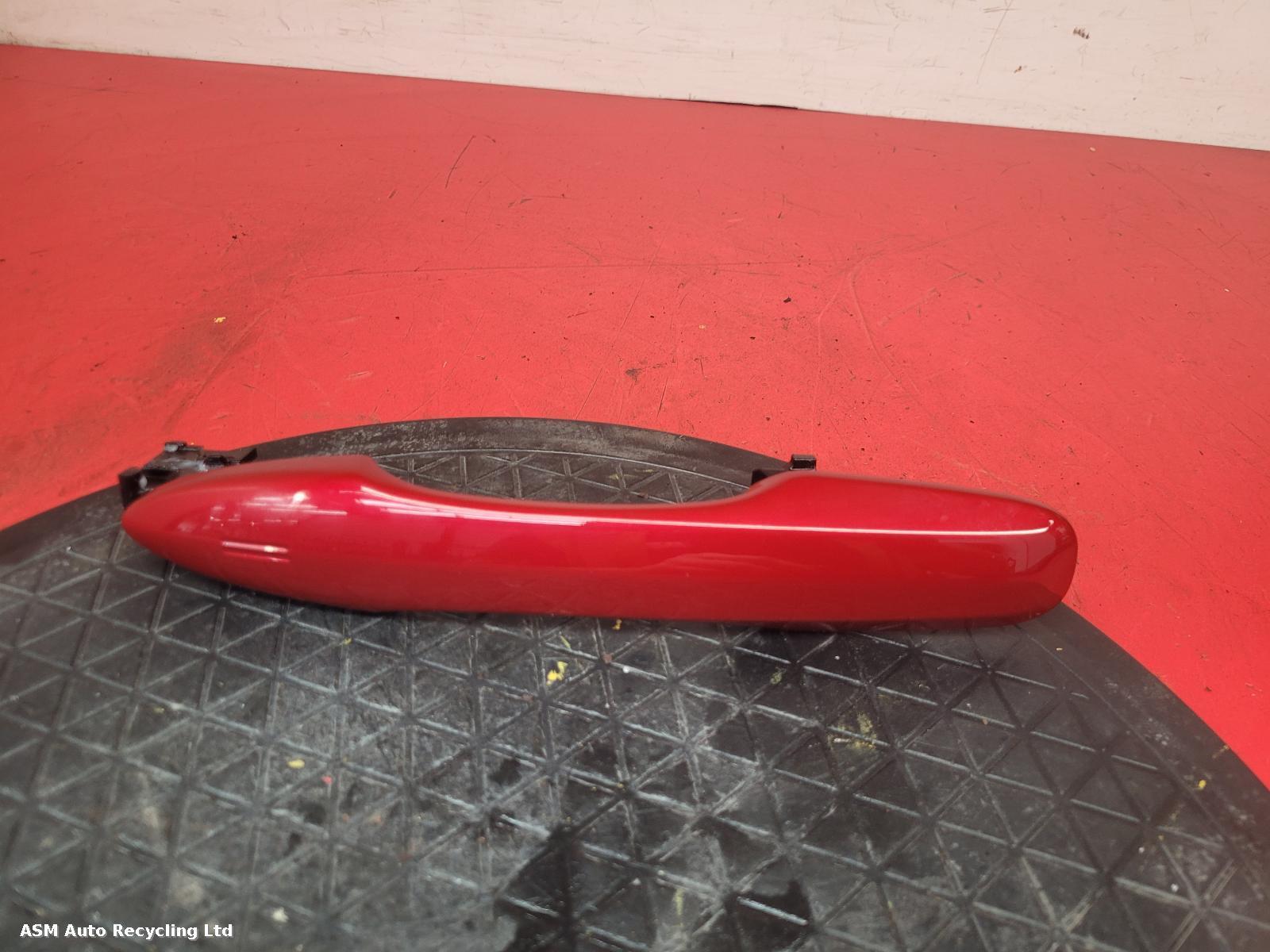 View Auto part Door Handle Toyota Yaris Cross 2022