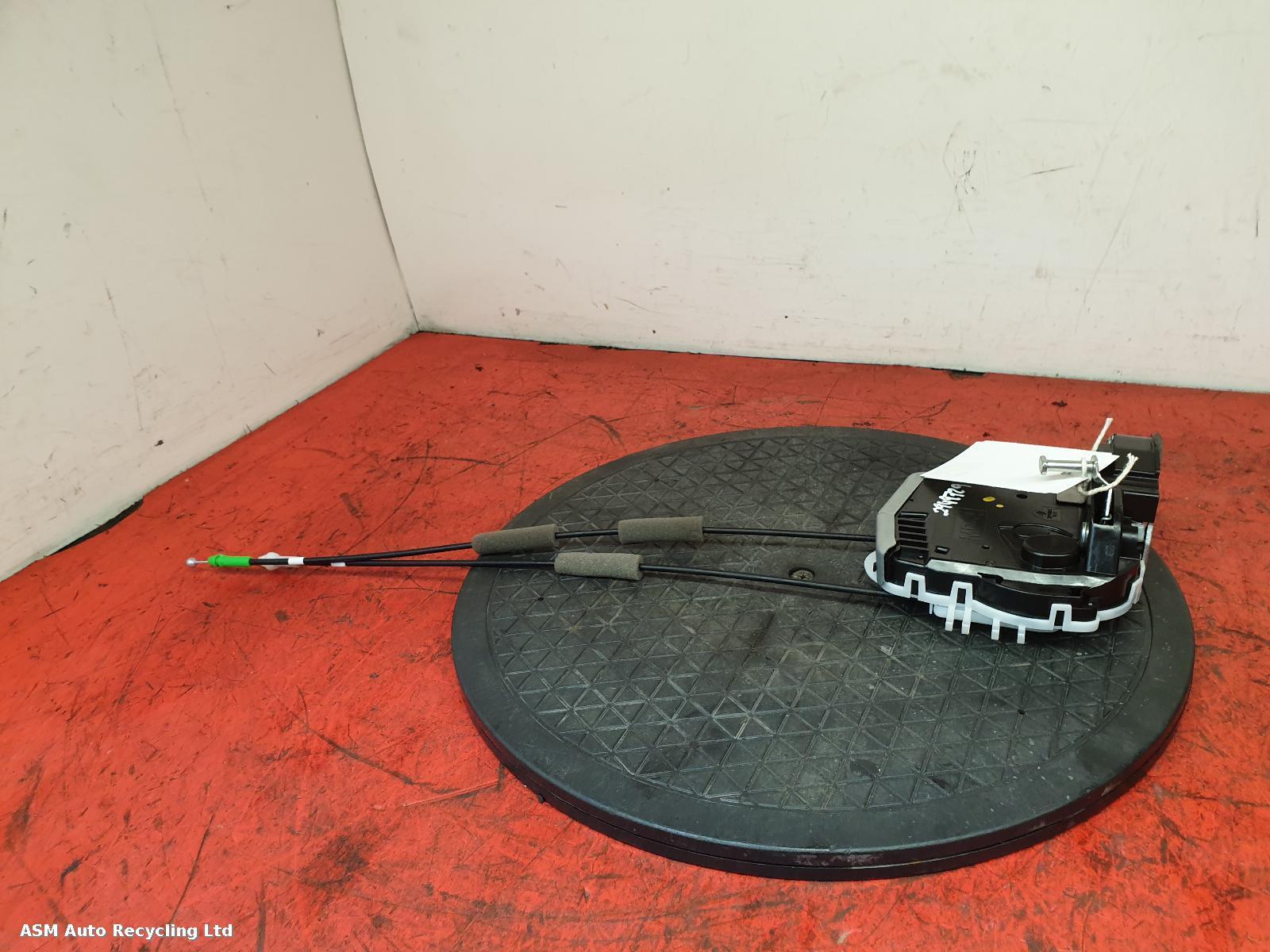 View Auto part Door Lock Assembly Toyota Yaris Cross 2022