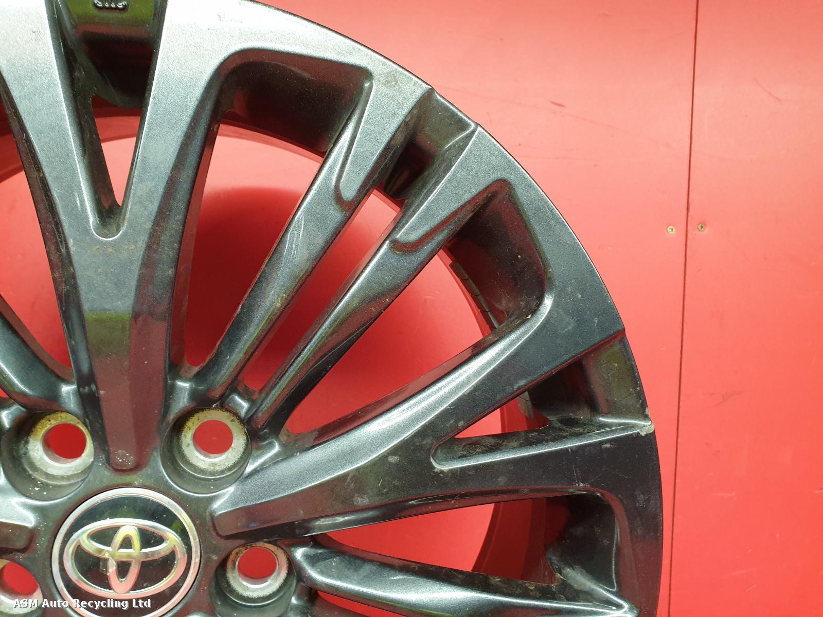View Auto part Wheel Toyota Yaris Cross 2022