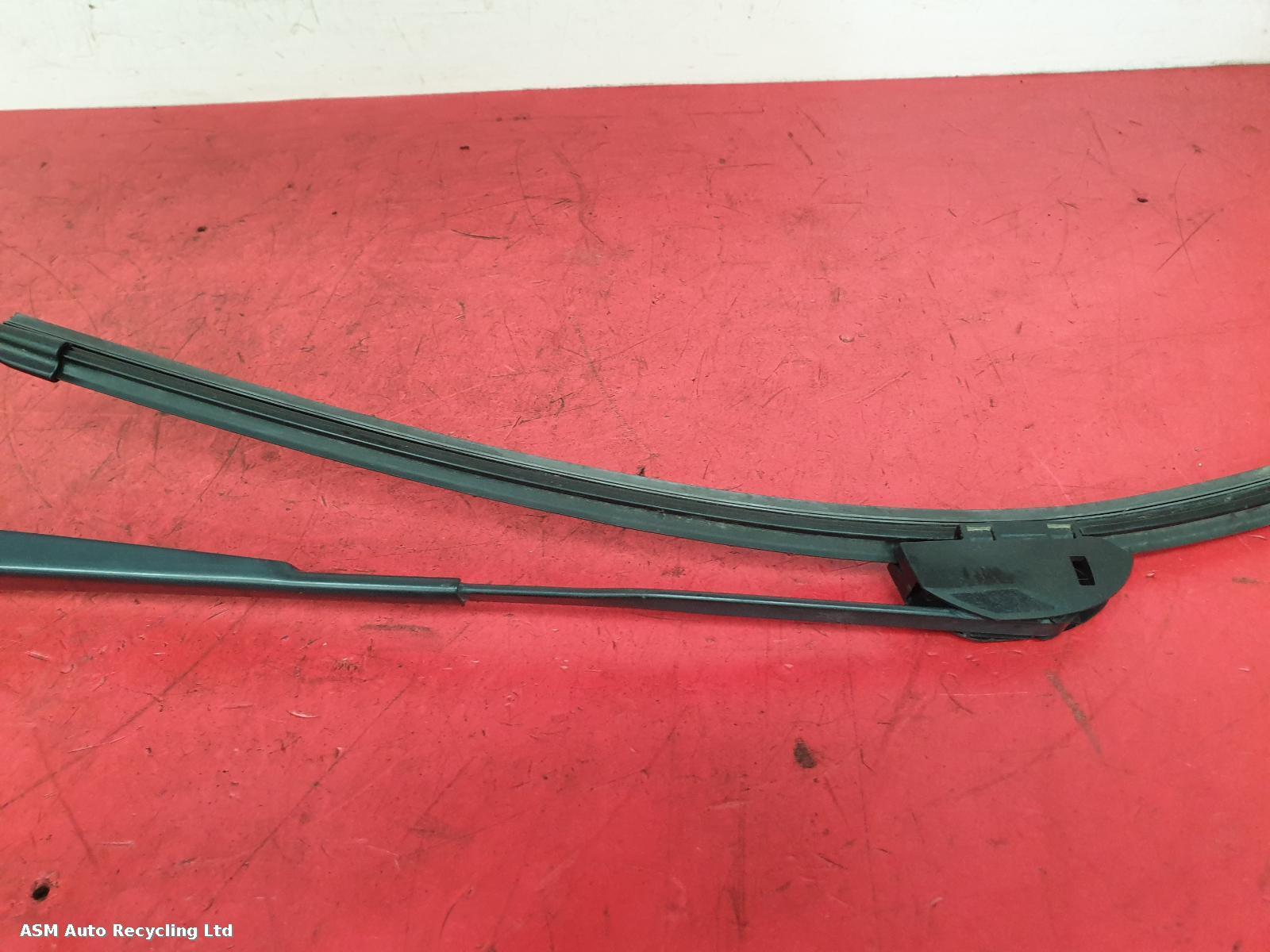 View Auto part Wiper Arm Nissan Note 2016