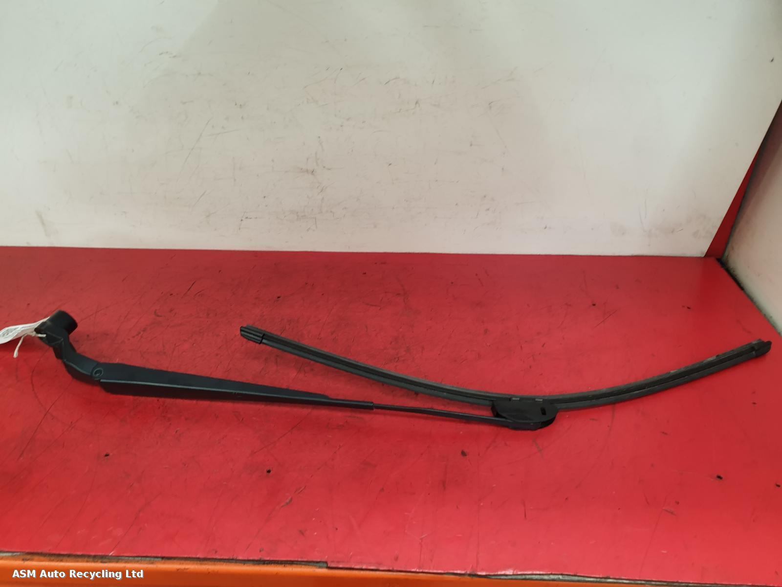 View Auto part Wiper Arm Nissan Note 2016