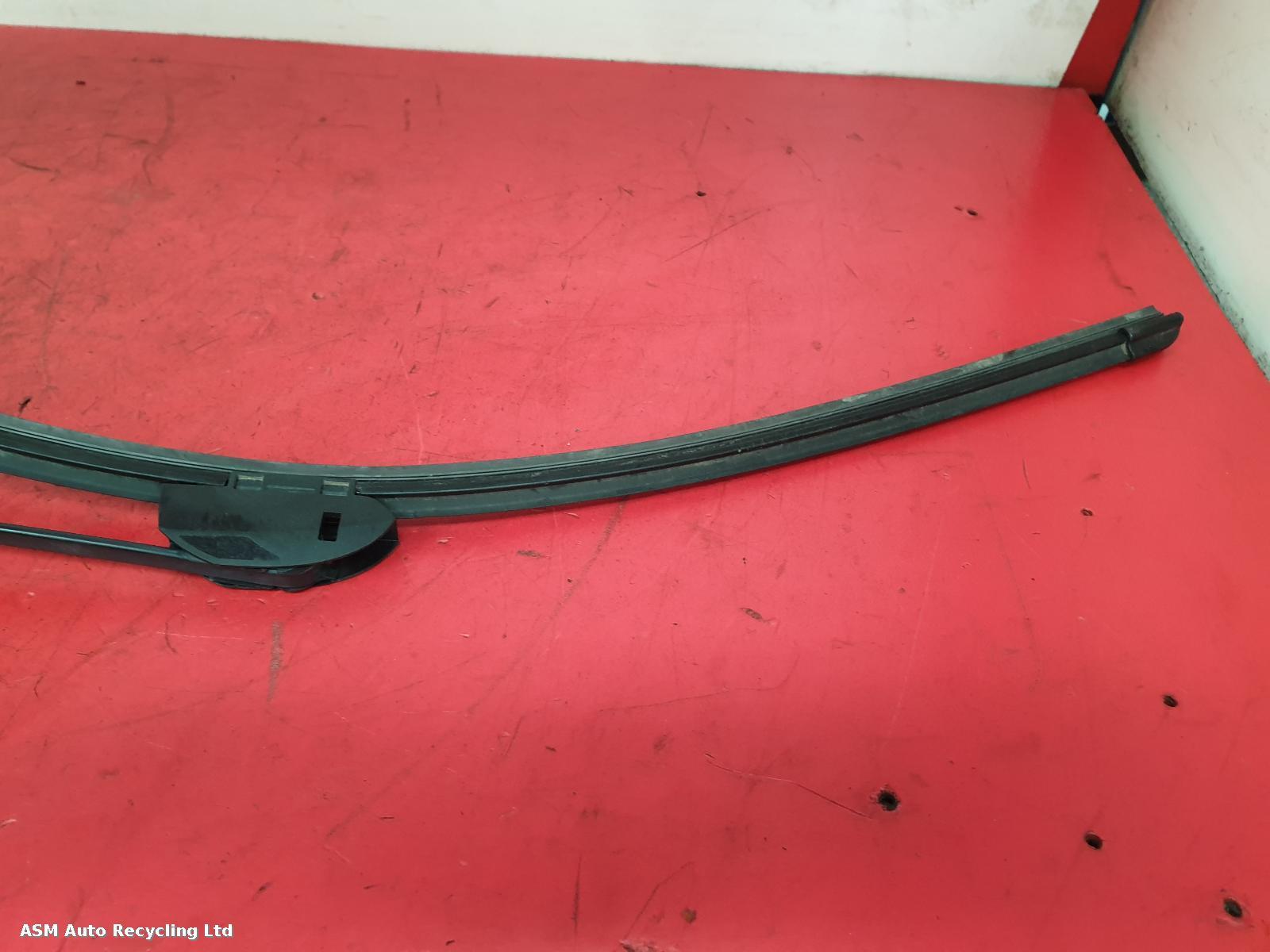 View Auto part Wiper Arm Nissan Note 2016