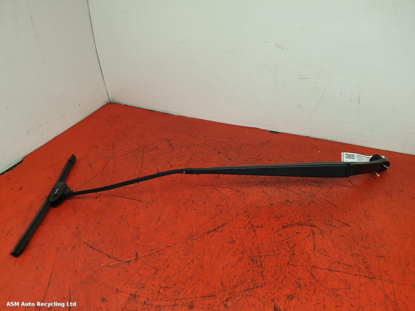 View Auto part Wiper Arm Nissan Note 2016