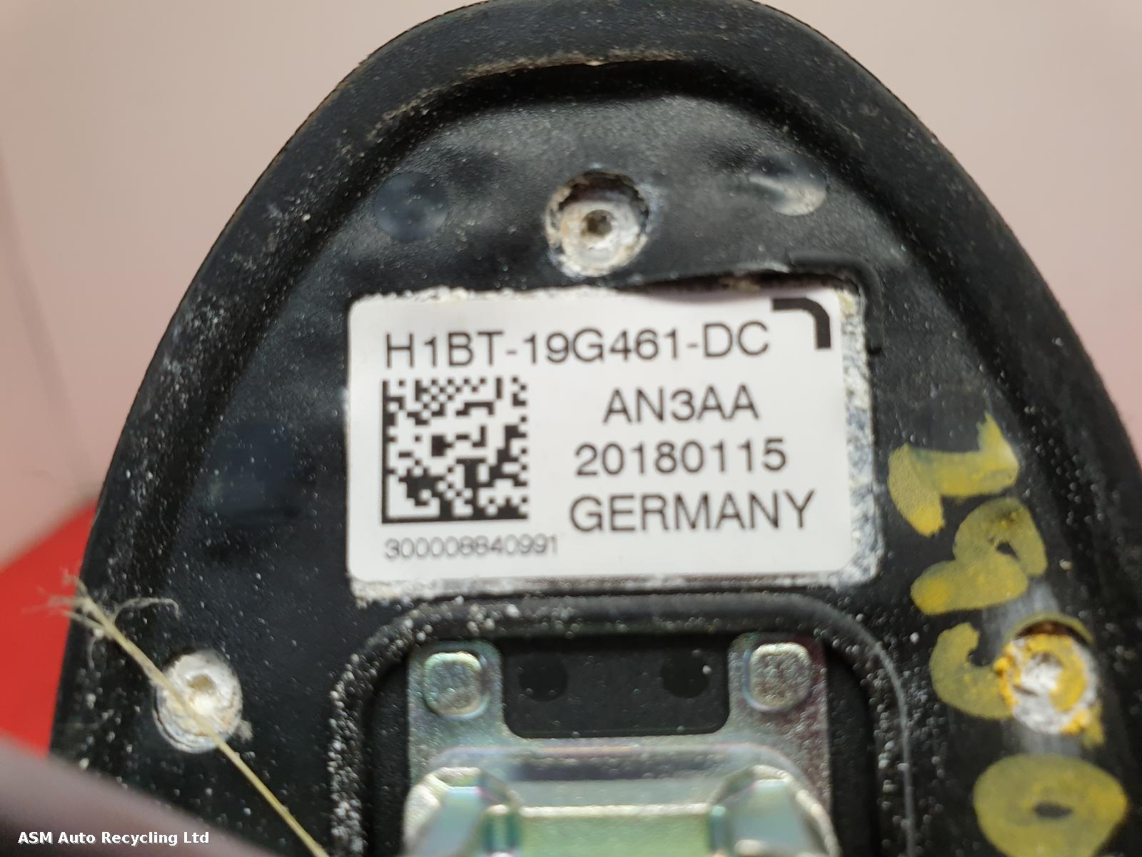 View Auto part Antenna Ford Fiesta 2018