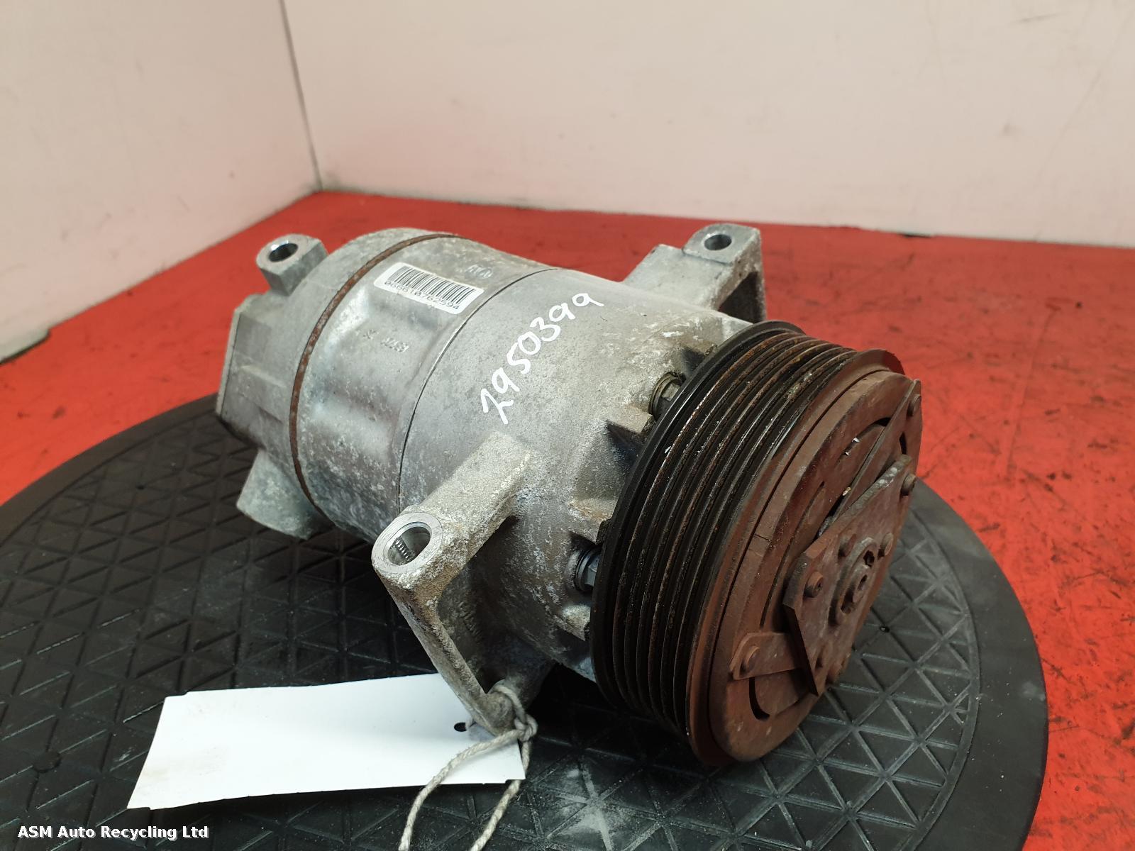 View Auto part Compressor Renault Clio 2017