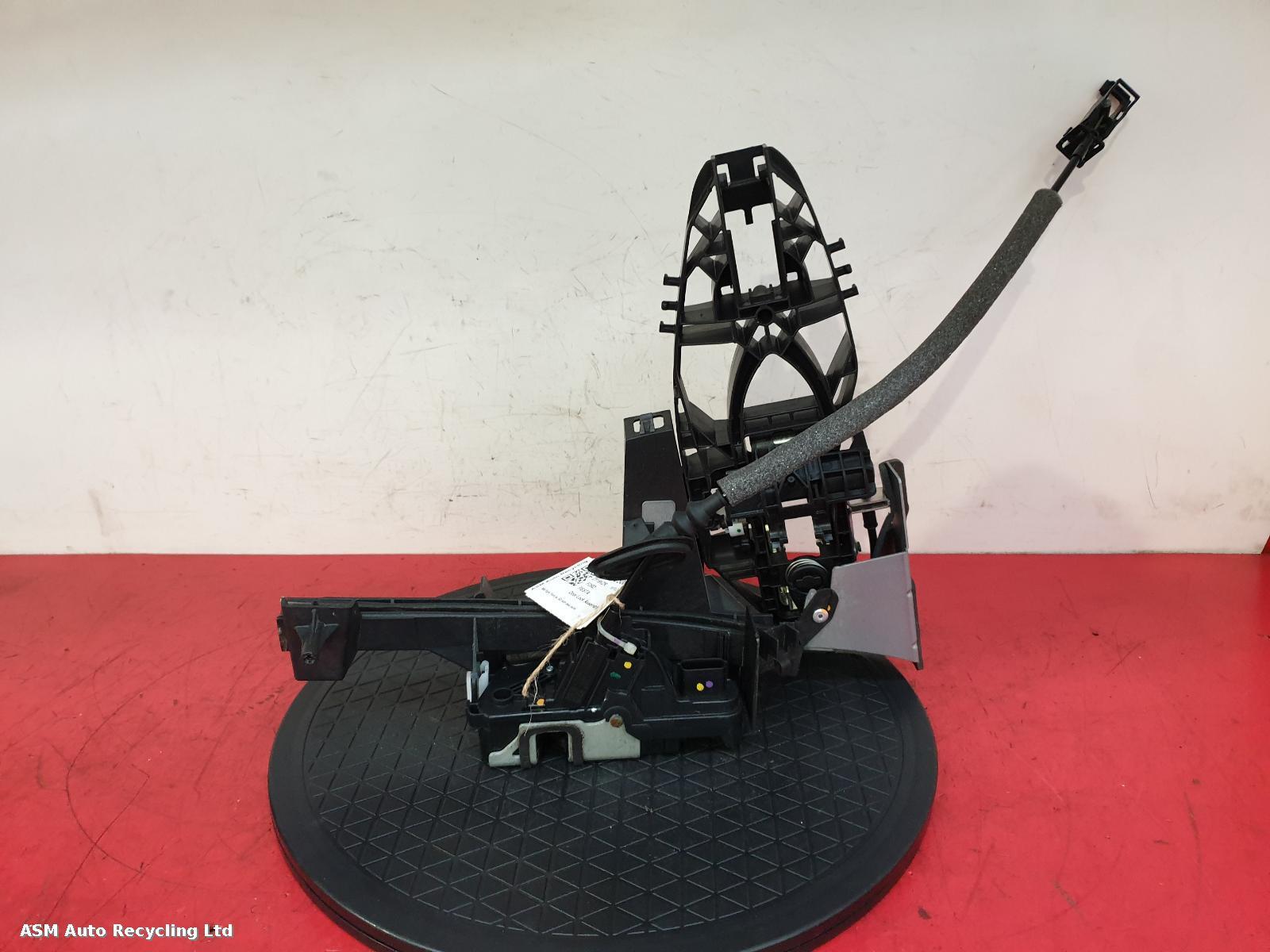 View Auto part Door Lock Assembly Ford Fiesta 2018