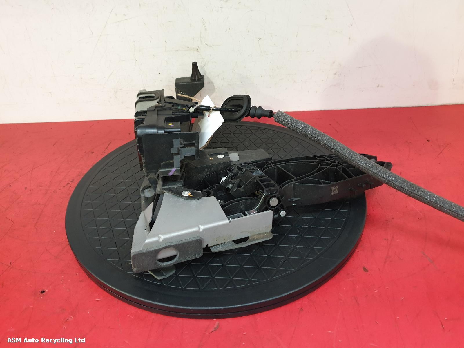 View Auto part Door Lock Assembly Ford Fiesta 2018