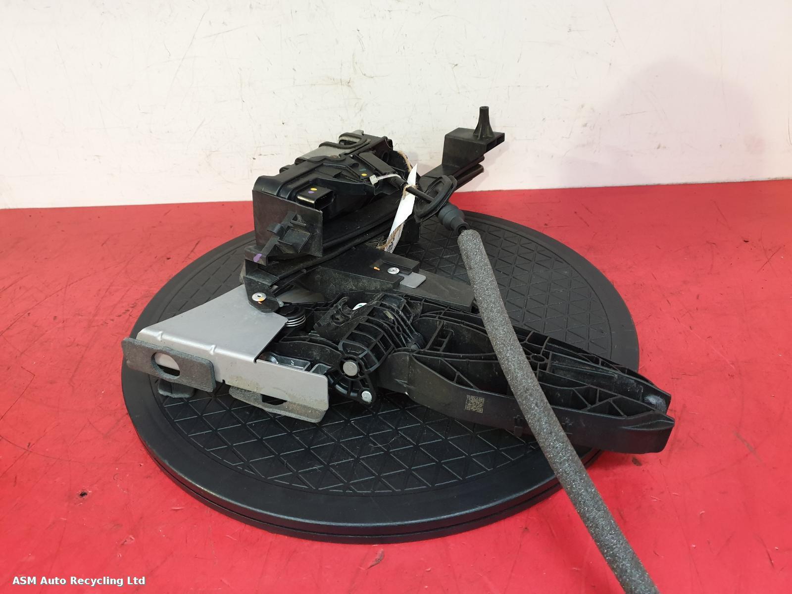 View Auto part Door Lock Assembly Ford Fiesta 2018