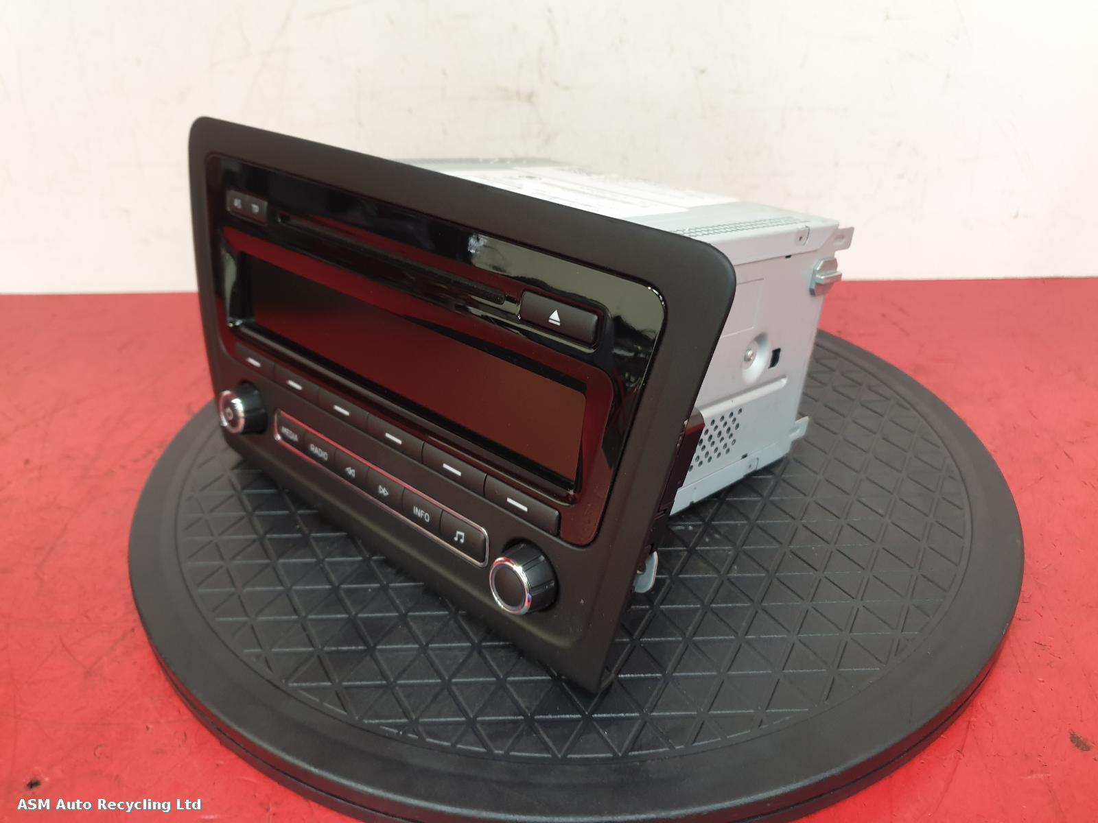 View Auto part A/V Equipment Skoda Rapid 2014