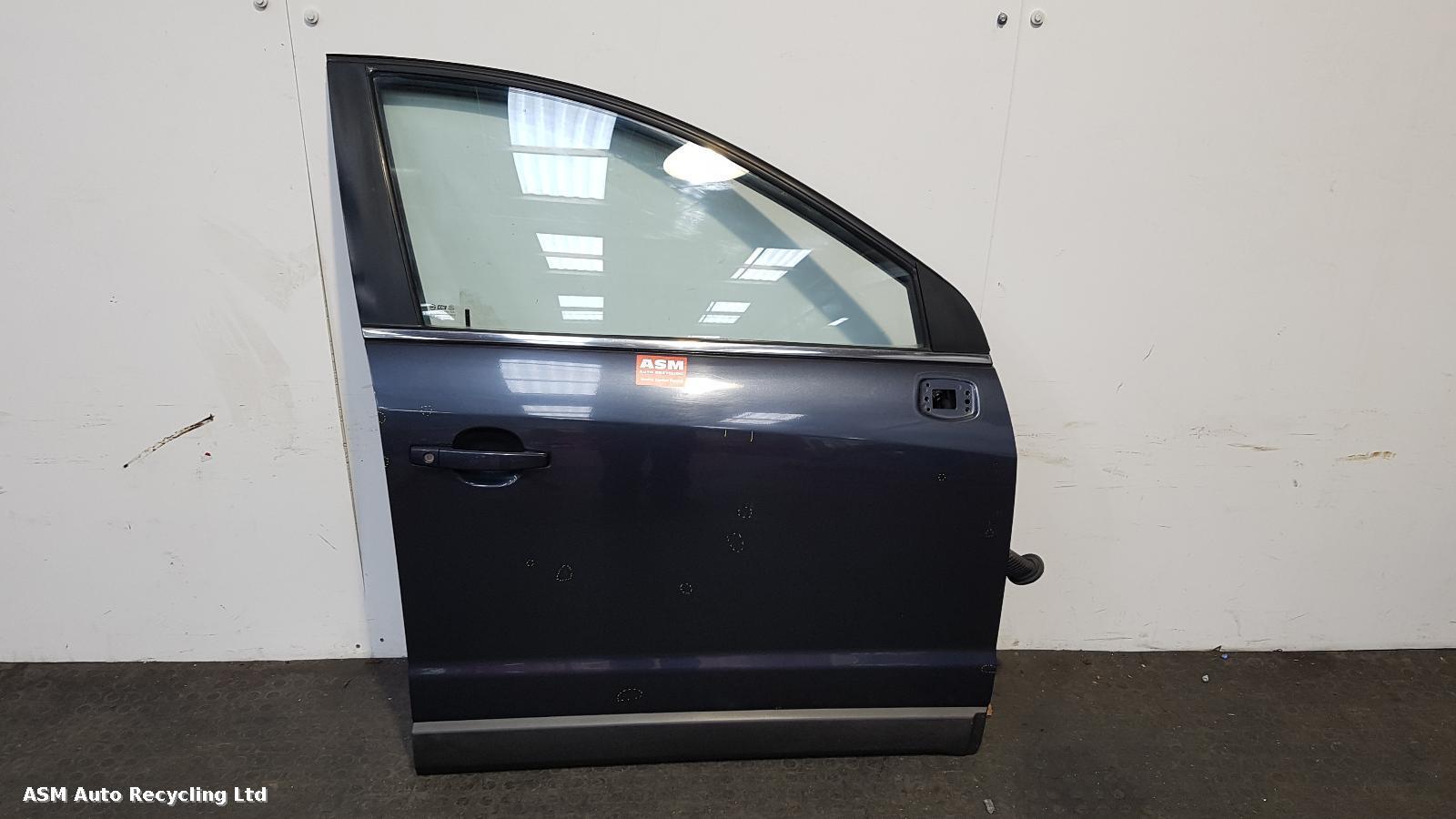 View Auto part R Front Door Vauxhall Antara 2008