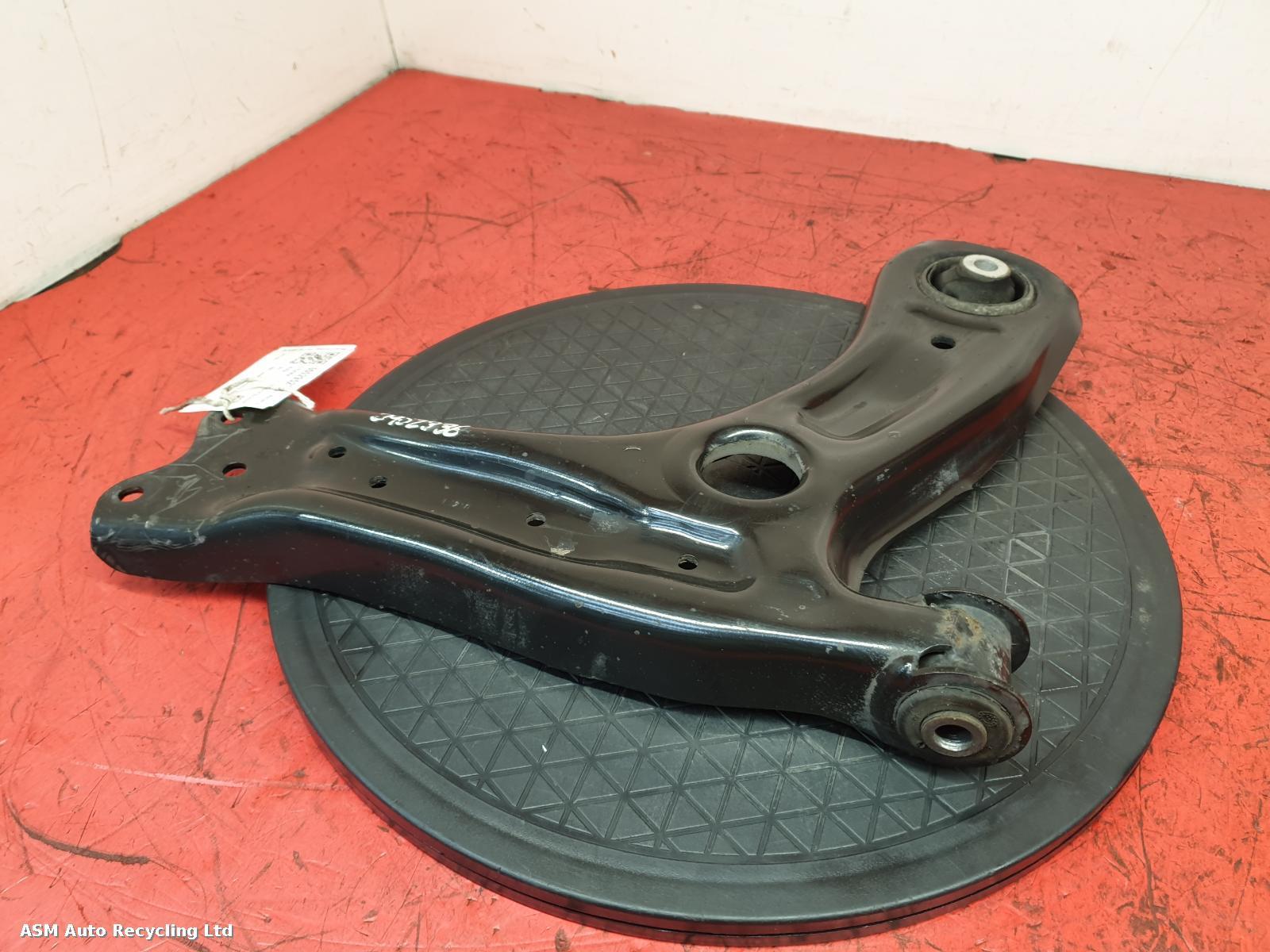 View Auto part RF Lower Control Arm Audi A1 2015