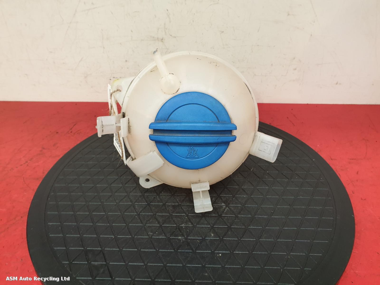 View Auto part Overflow Bottle Volkswagen Beetle 2013