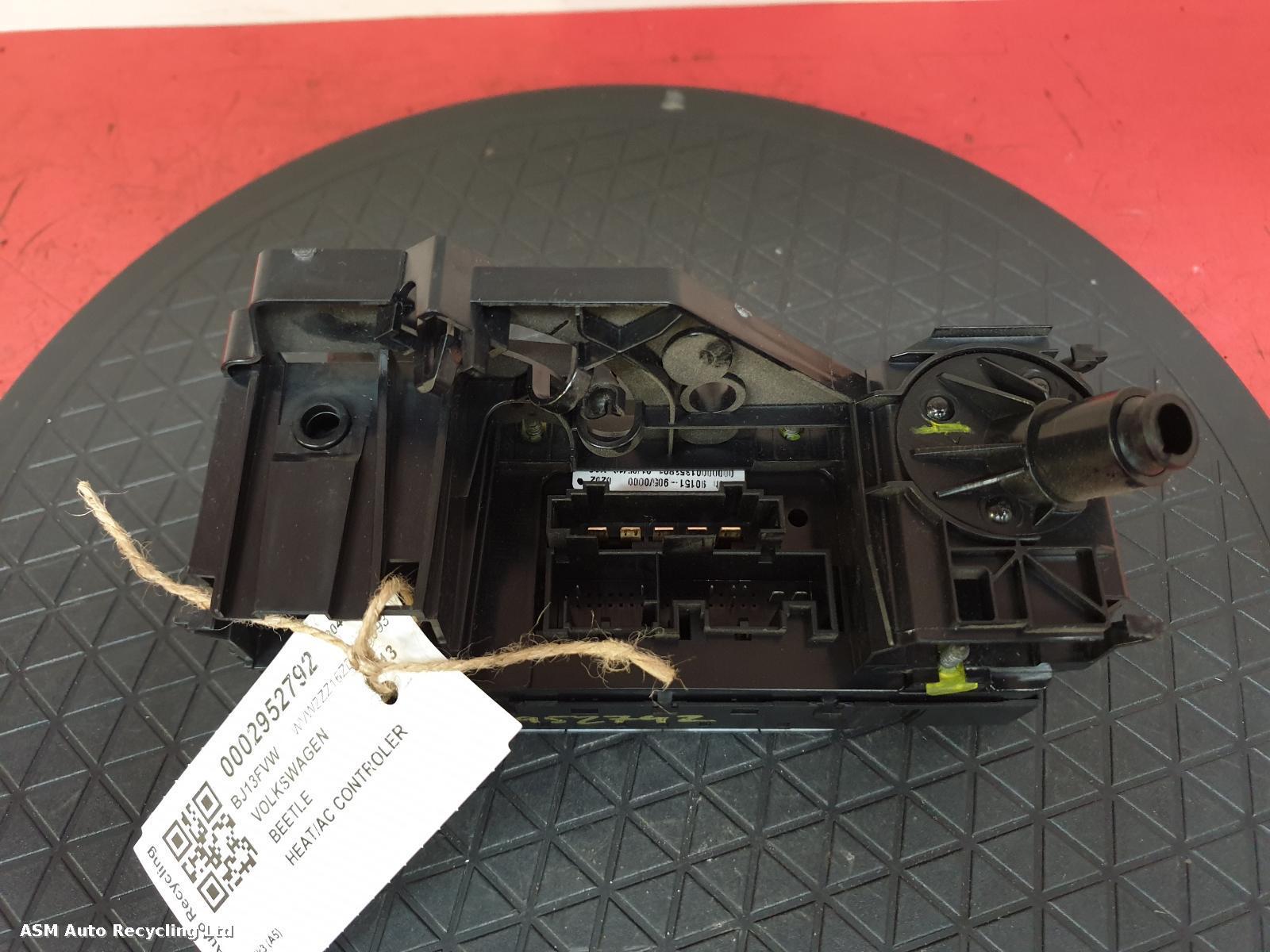 View Auto part Heater/AC Controller Volkswagen Beetle 2013