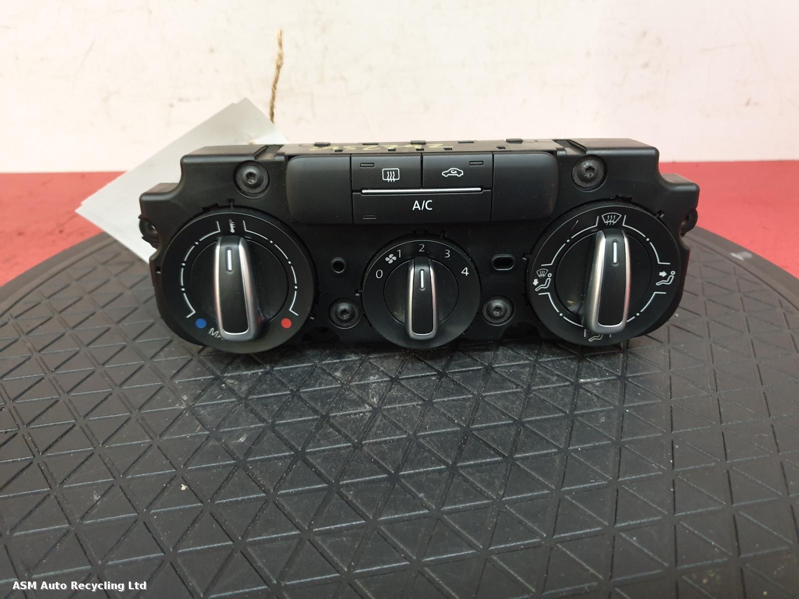 View Auto part Heater/AC Controller Volkswagen Beetle 2013