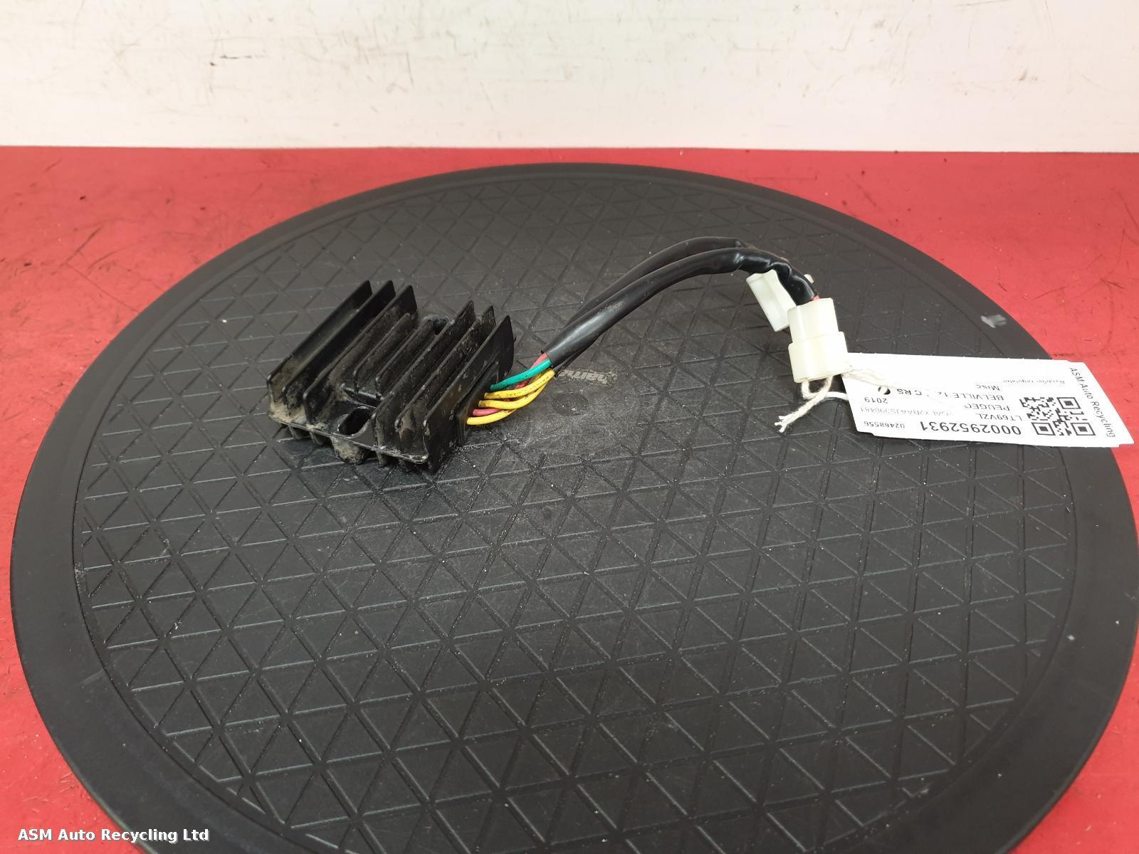 View Auto part Regulator/Rectifier Peugeot Belville 125 Lc Rs 2019