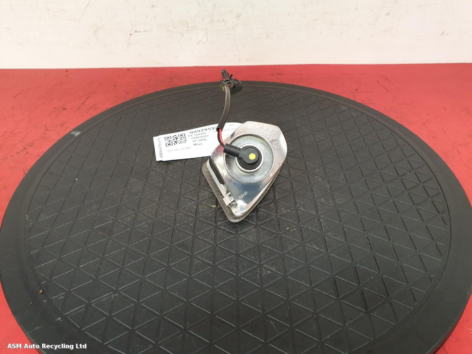 View Auto part L Indicator Light Piaggio Vespa 2020