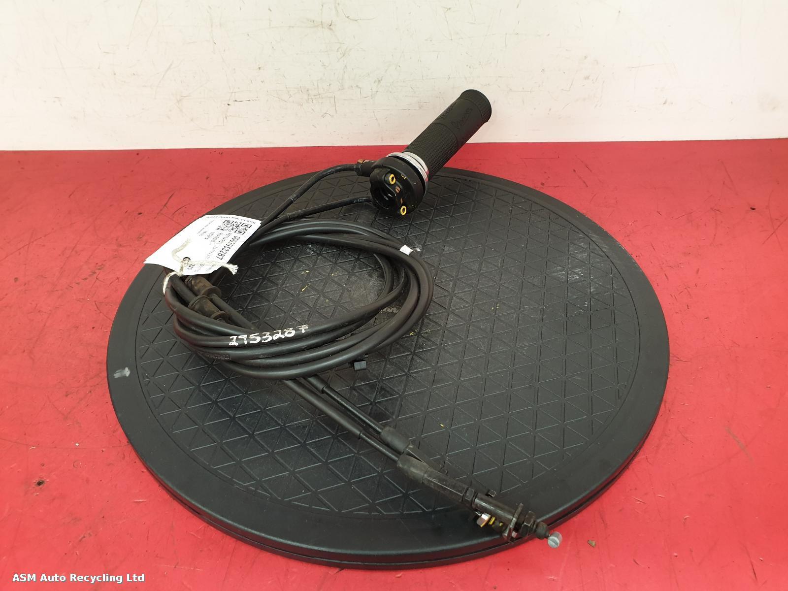 View Auto part Throttle Cables Piaggio Vespa 2020