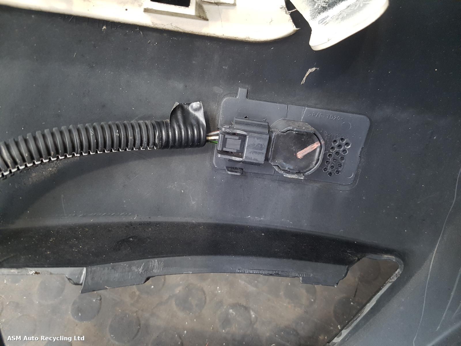 View Auto part Rear Bumper Renault Captur 2016