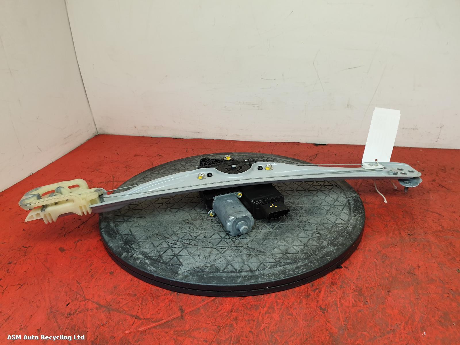View Auto part RF Window Regulator Vauxhall Crossland X 2020
