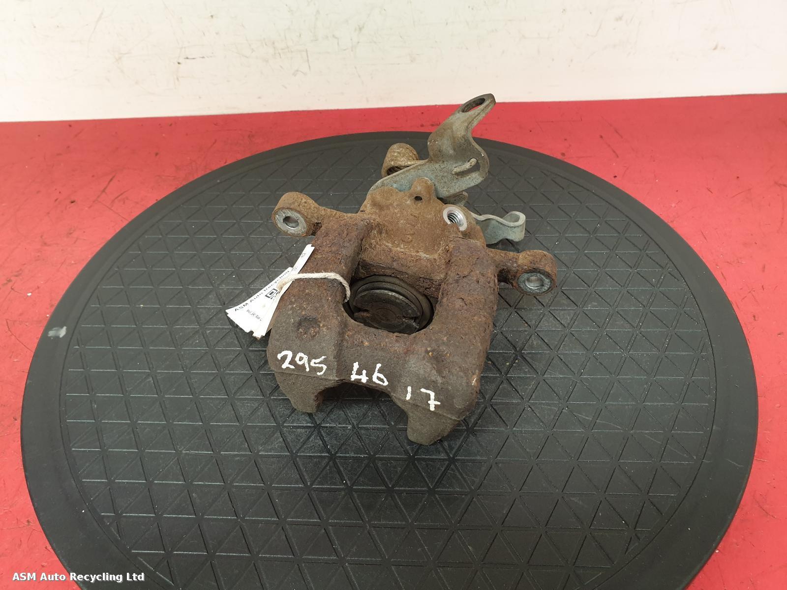 View Auto part Caliper Volkswagen Golf 2011
