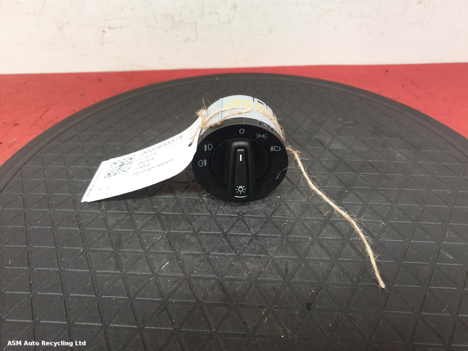View Auto part Headlight Switch Skoda Fabia 2019