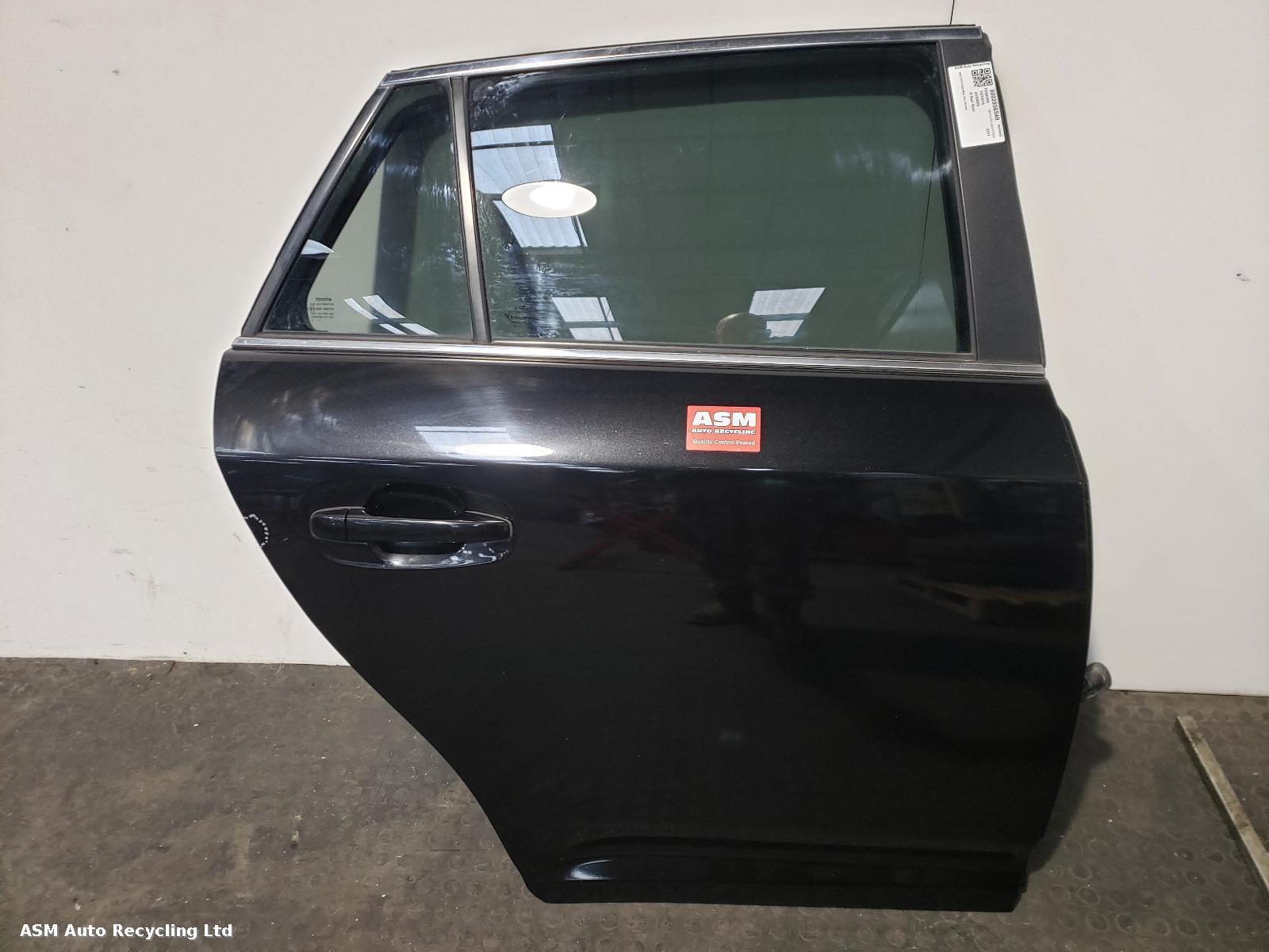 View Auto part R Rear Door Toyota Avensis 2011