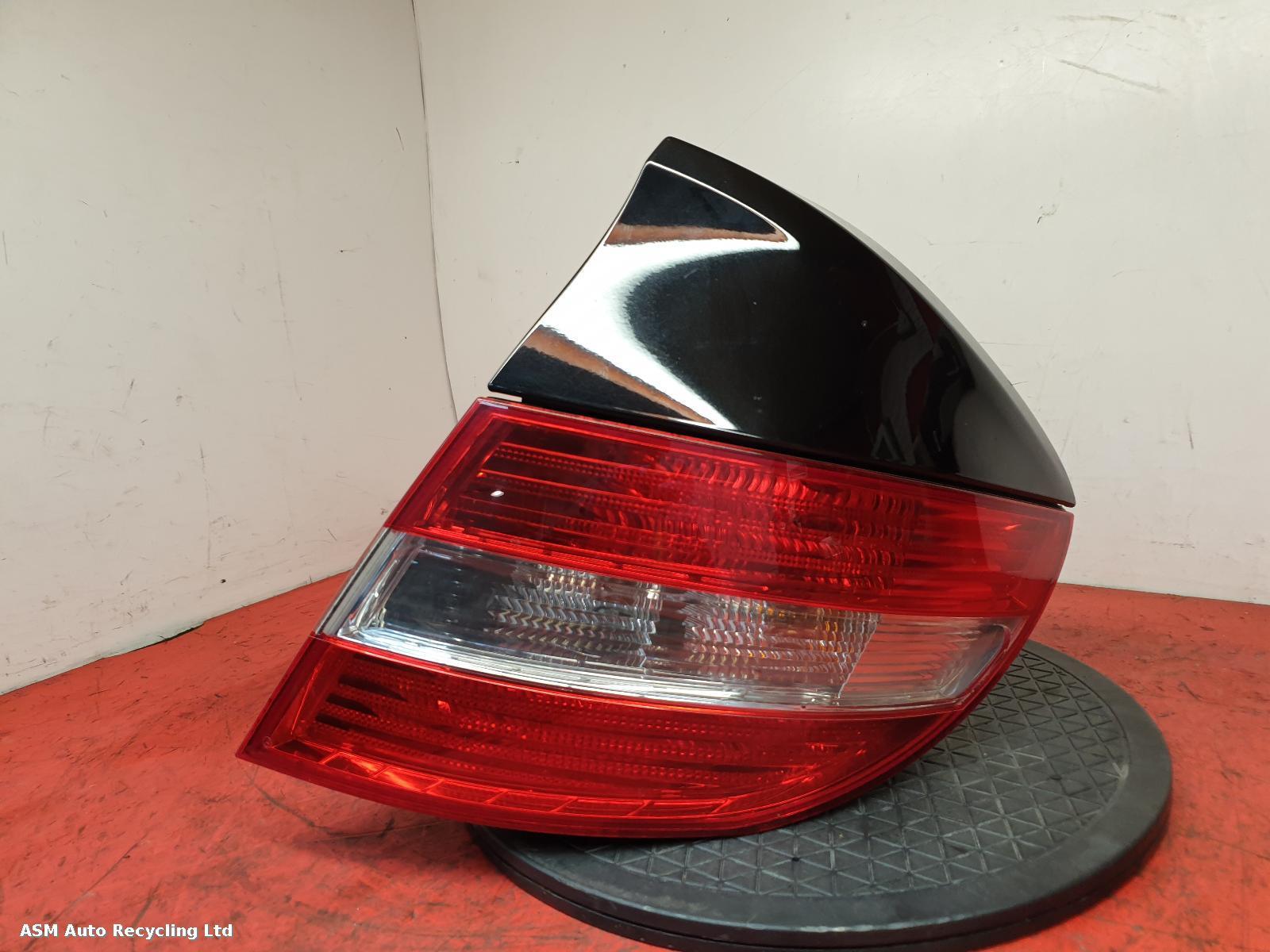 View Auto part R Taillight Mercedes Clc 2008