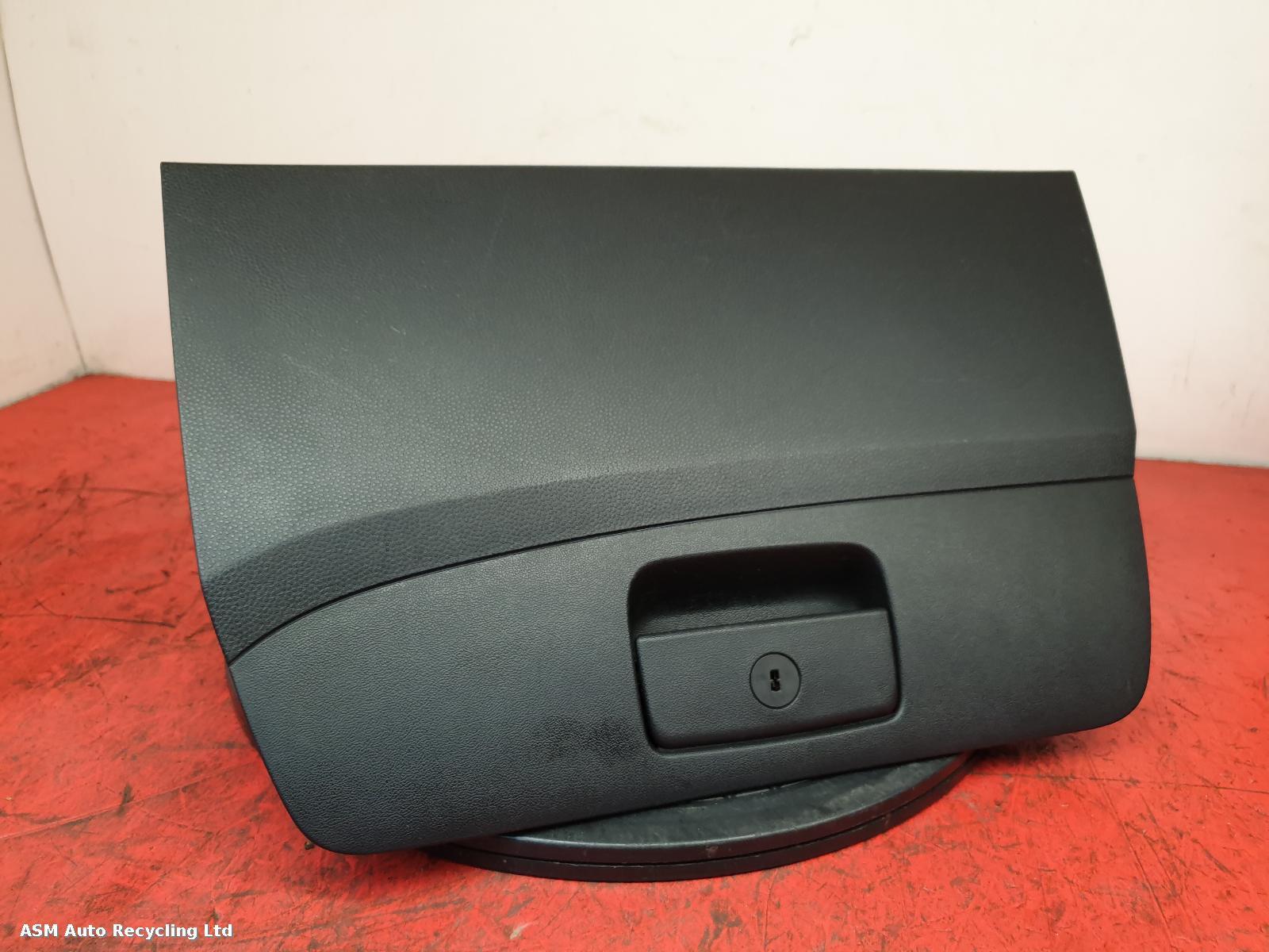 View Auto part Glove Box Hyundai Ix35 2012