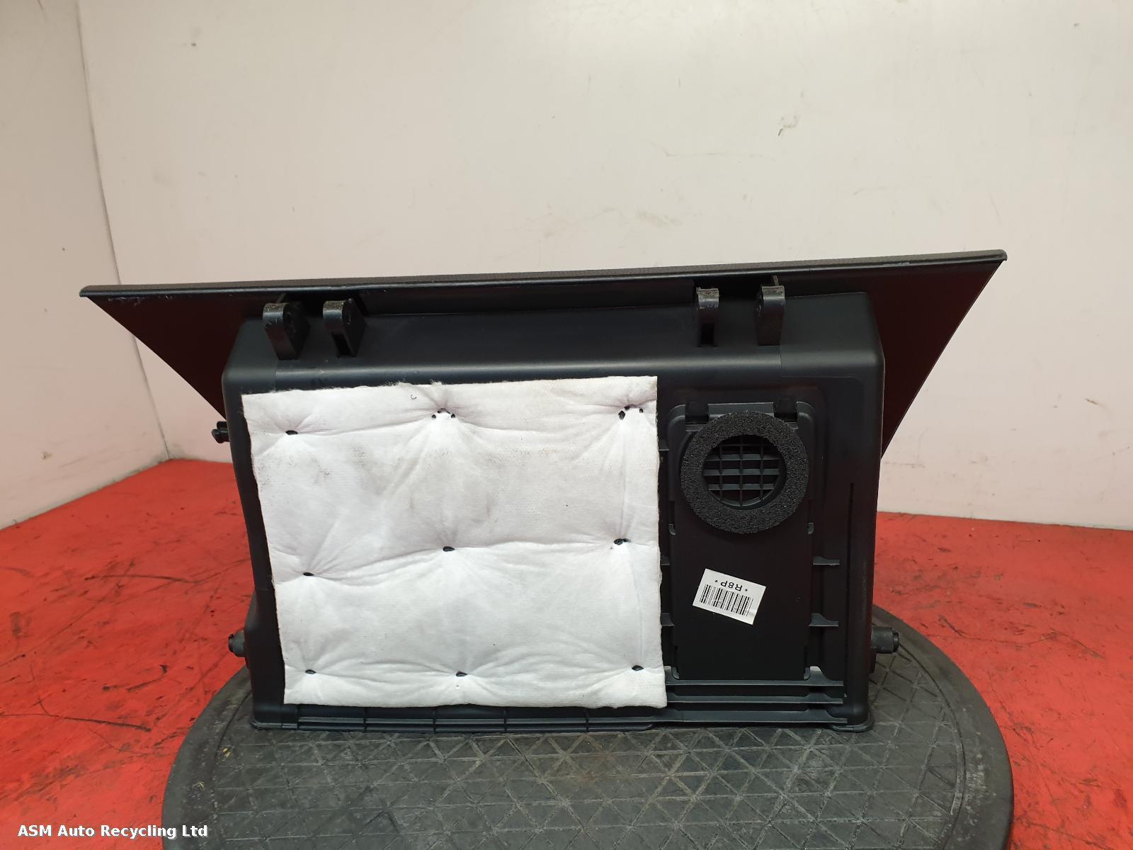 View Auto part Glove Box Hyundai Ix35 2012