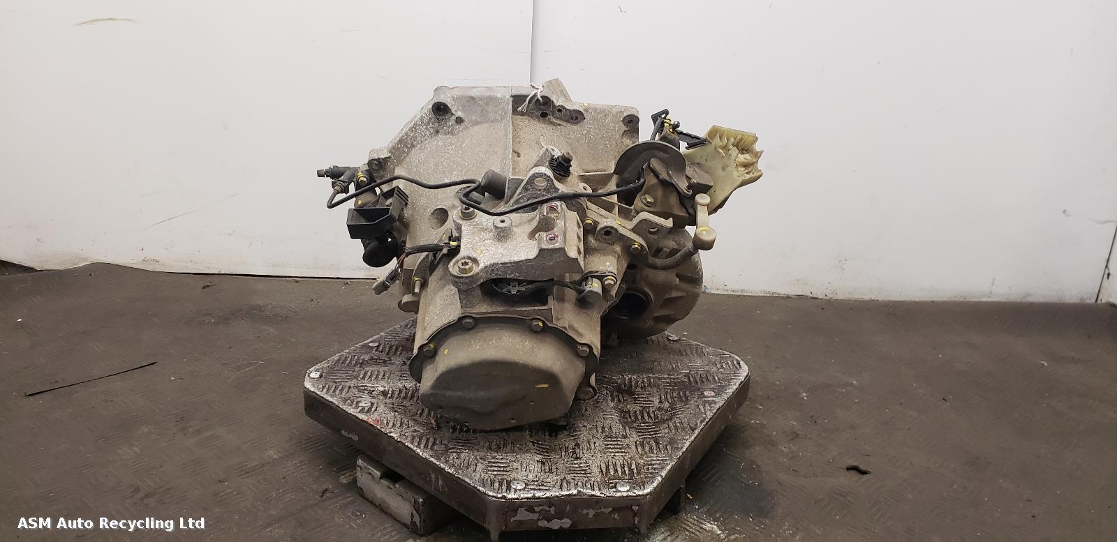 View Auto part Gearbox Vauxhall Crossland X 2017