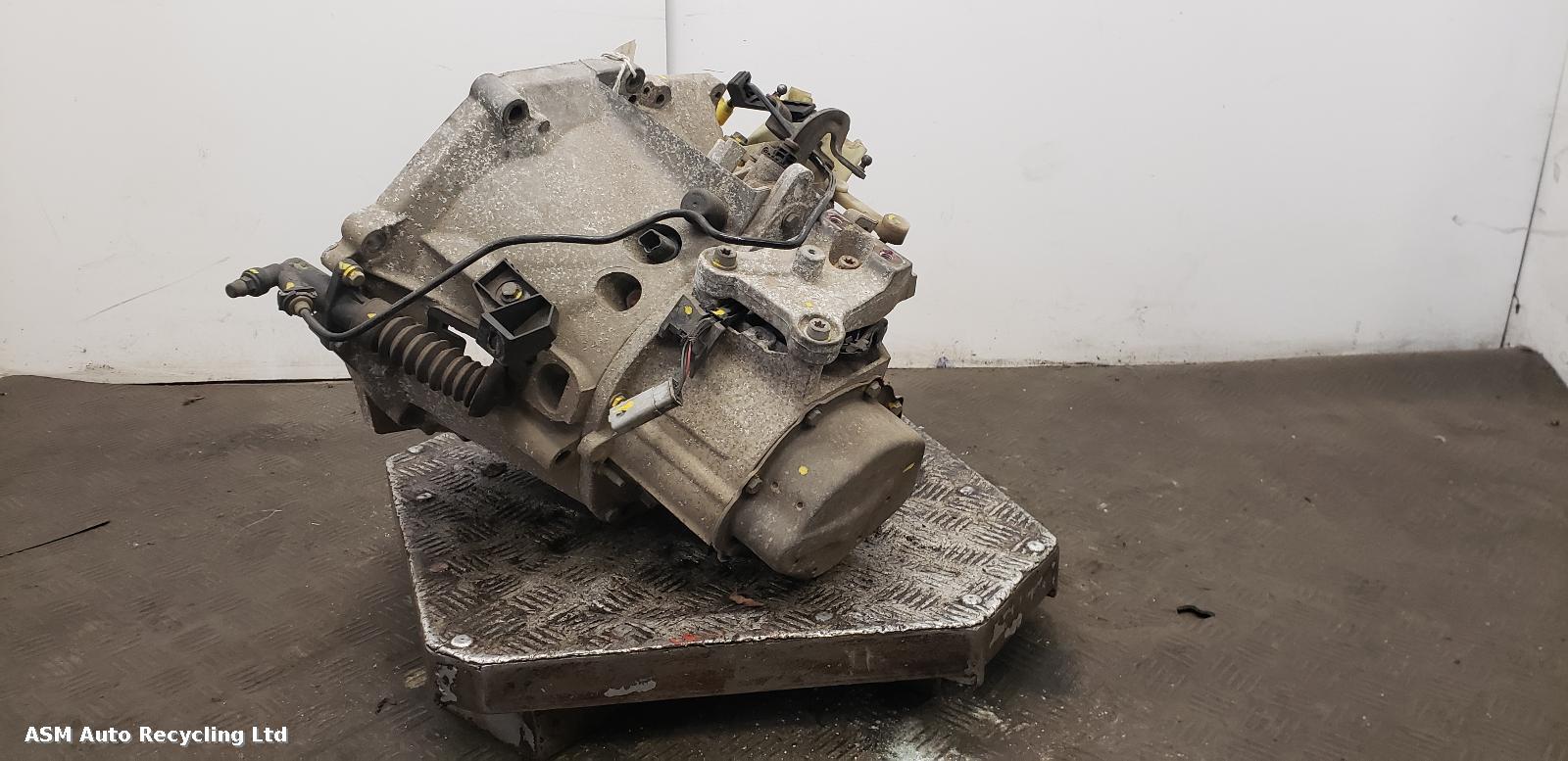 View Auto part Gearbox Vauxhall Crossland X 2017