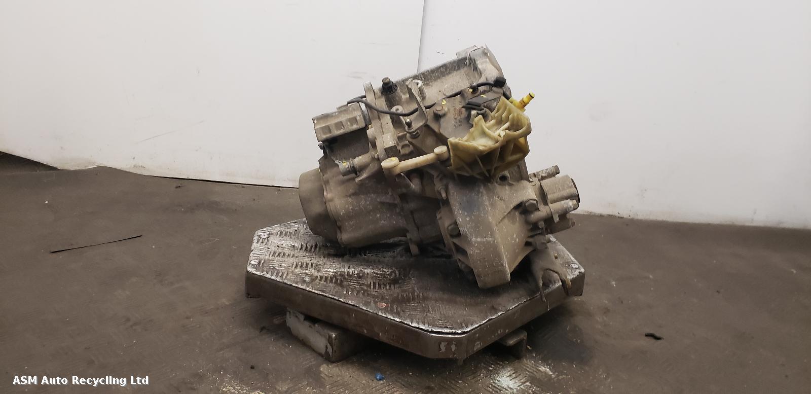 View Auto part Gearbox Vauxhall Crossland X 2017