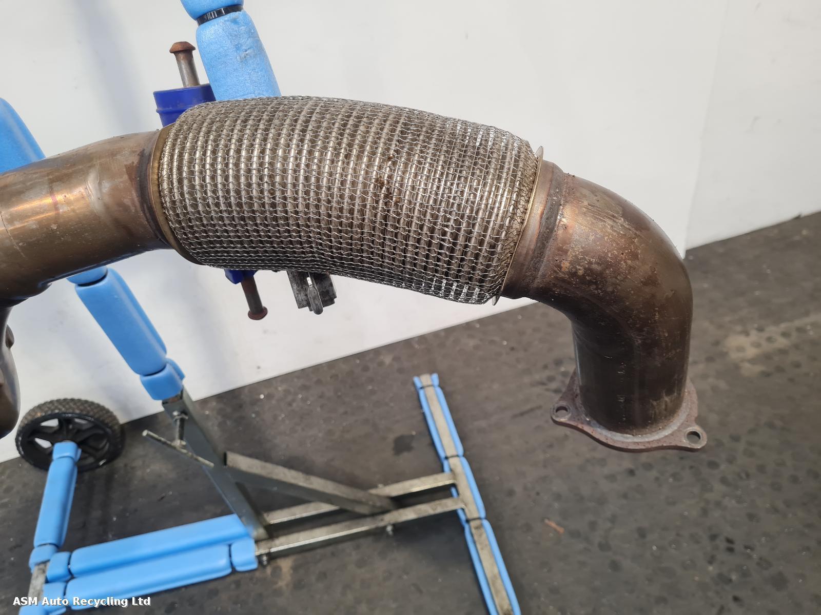 View Auto part Catalytic Converter Volvo Xc60 2021